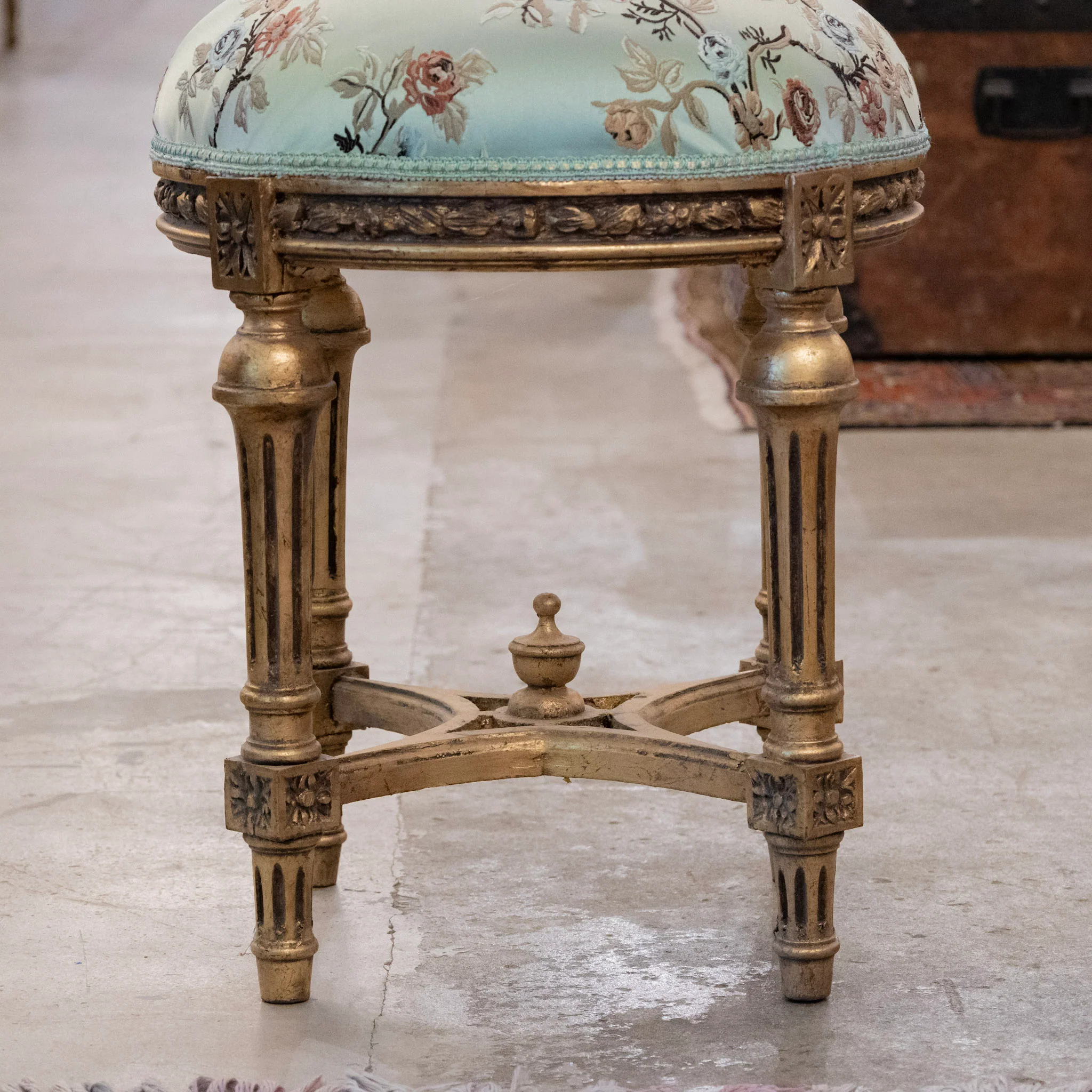 Louis XVI Gilded Round Stool – Soft Green Floral Upholstery - Image 3