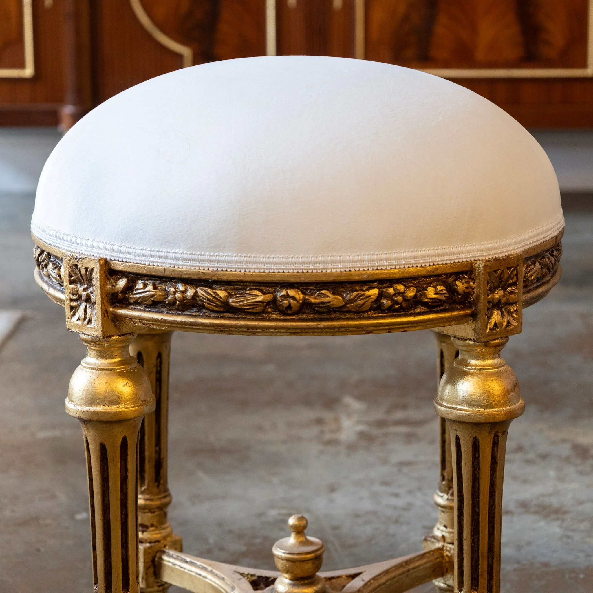 Louis XVI Gilded Round Stool – White Velvet Upholstery - Image 2