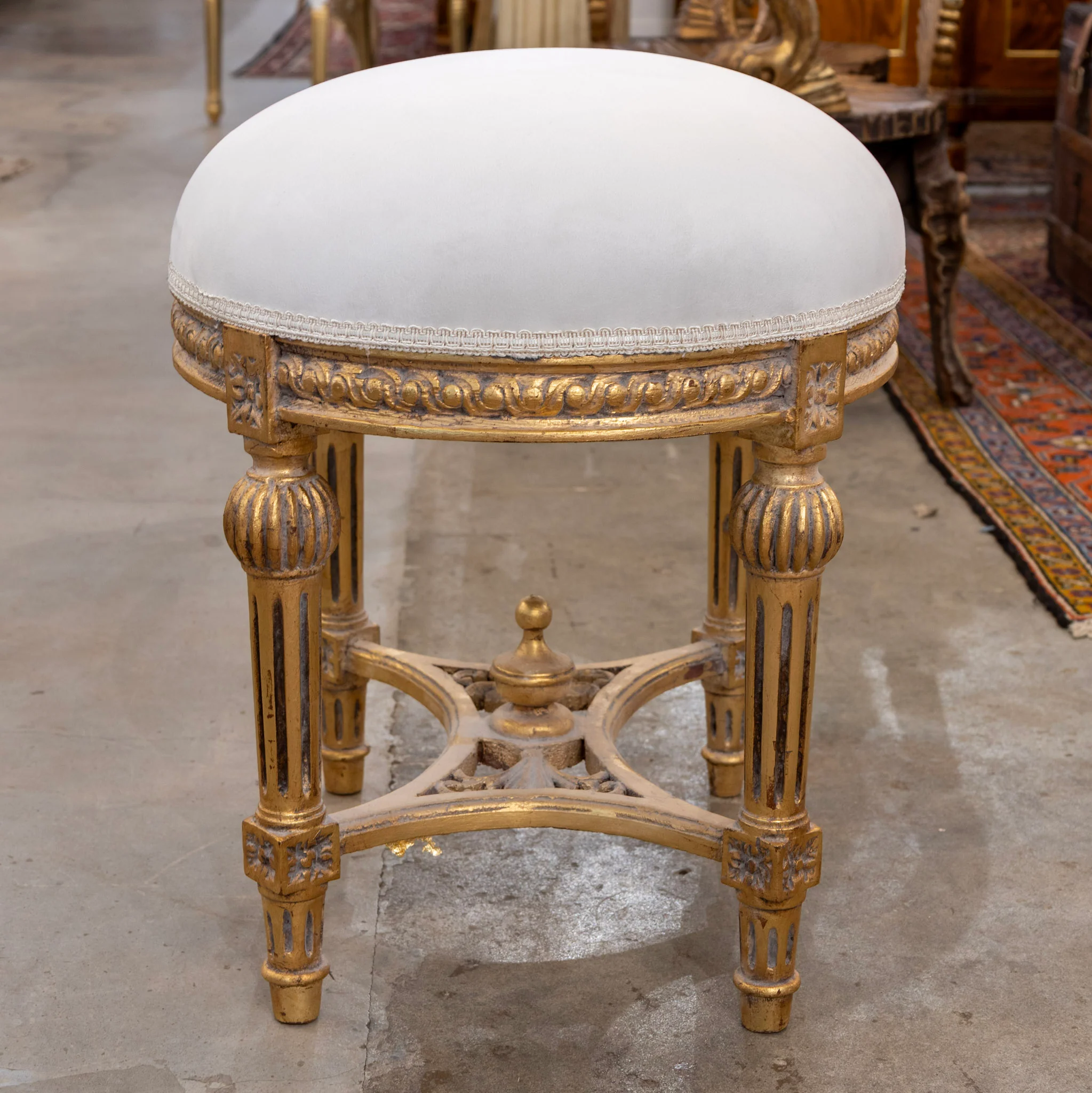 Louis XVI Gilded Oval Stool – White Velvet Upholstery - Image 3