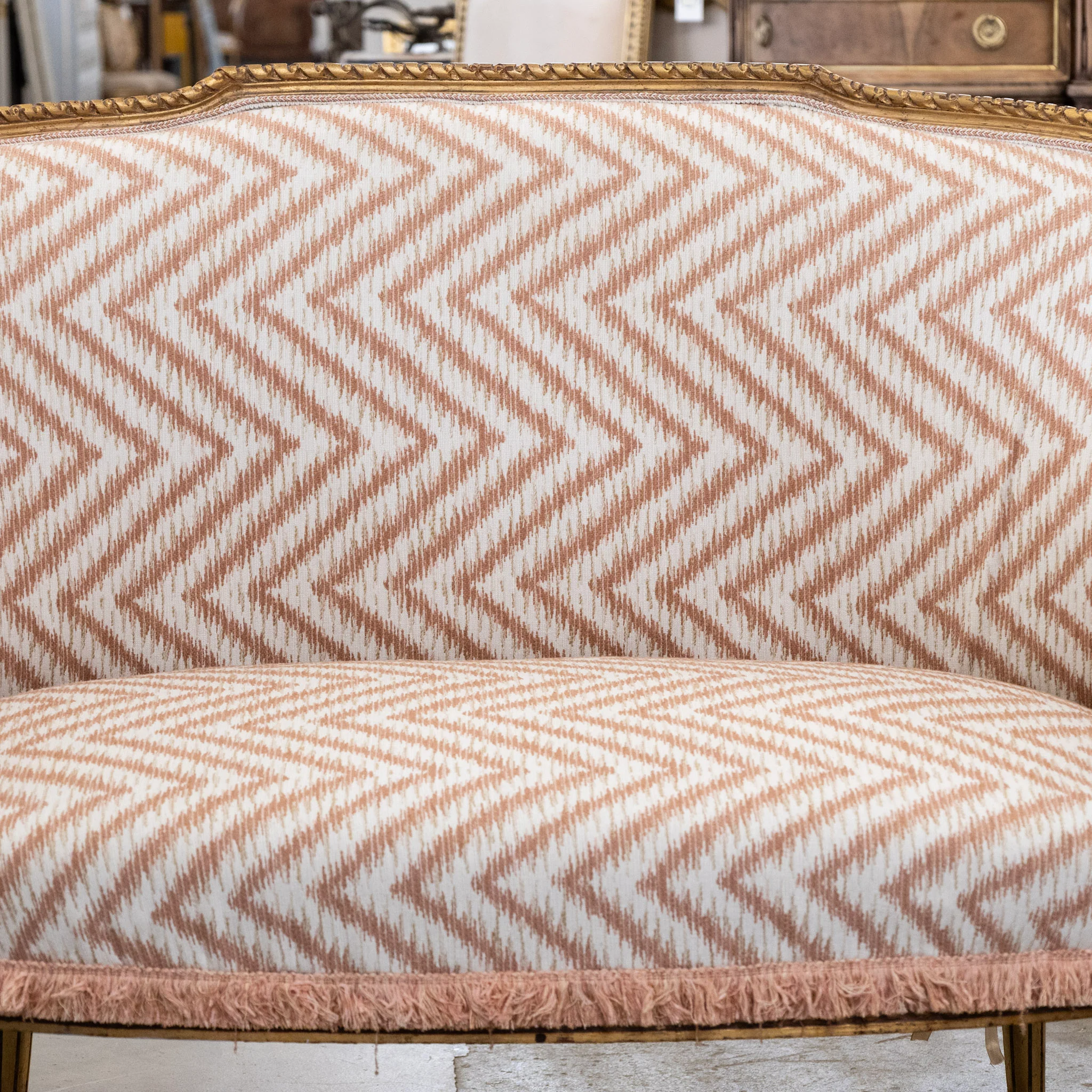Louis XVI Gilded Settee – Pink Chevron Upholstery - Image 5