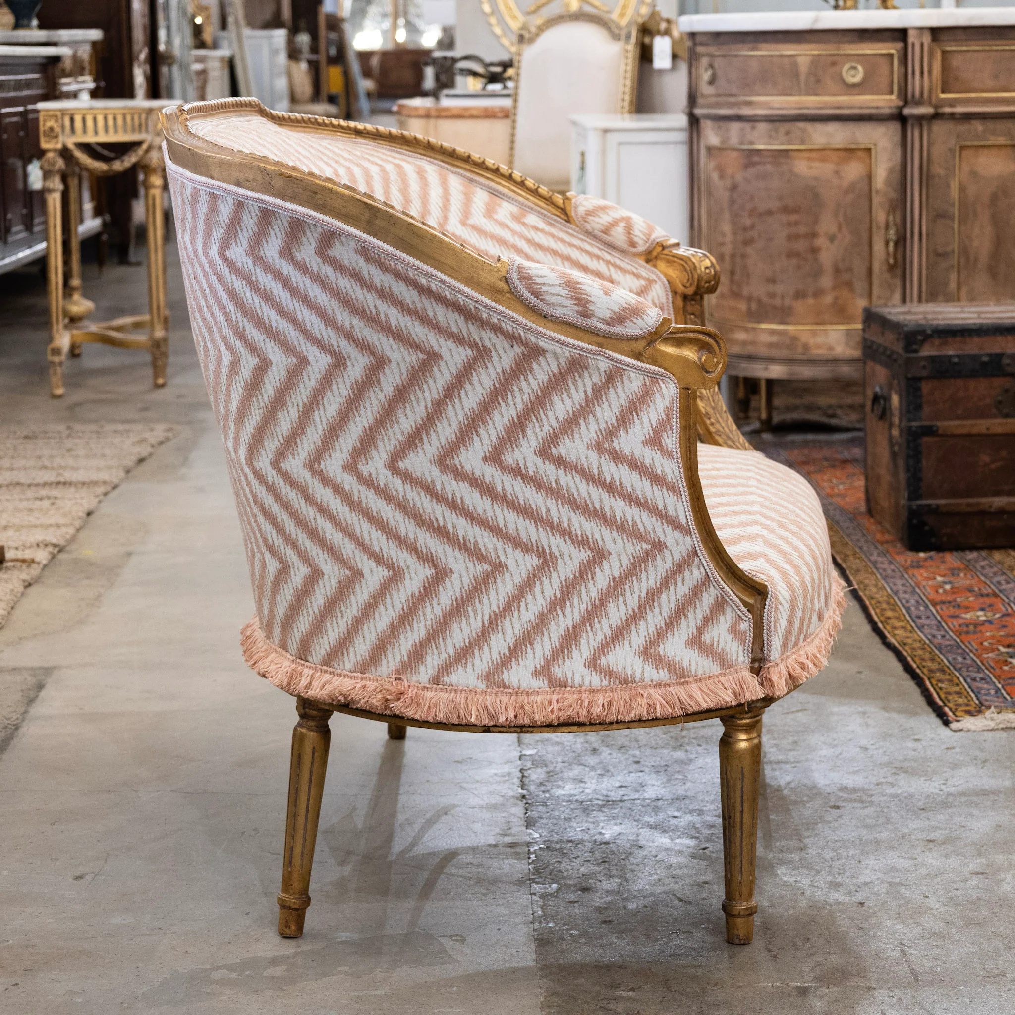 Louis XVI Gilded Settee – Pink Chevron Upholstery - Image 7