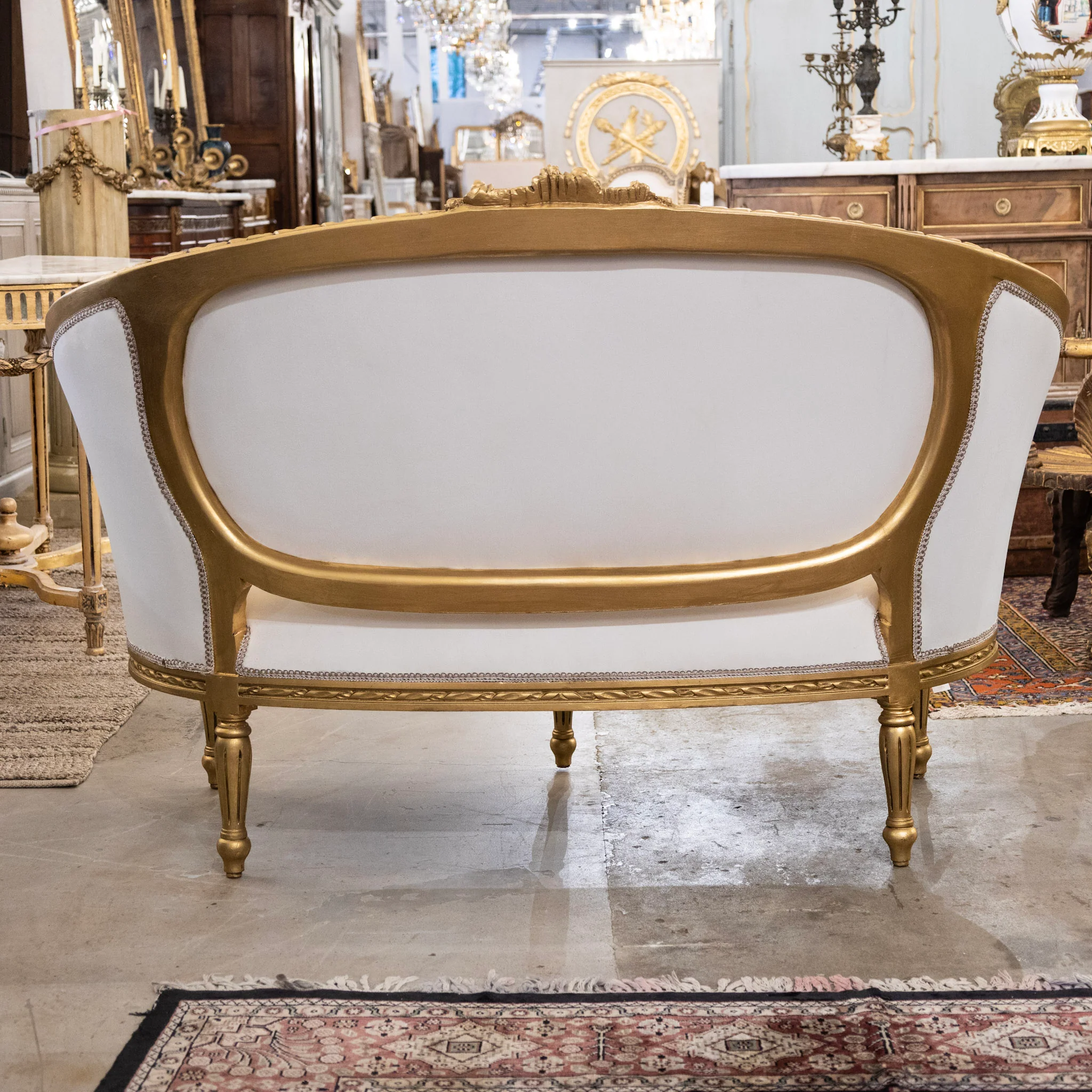 Louis XVI Gilded Settee – White Velvet Upholstery - Image 9