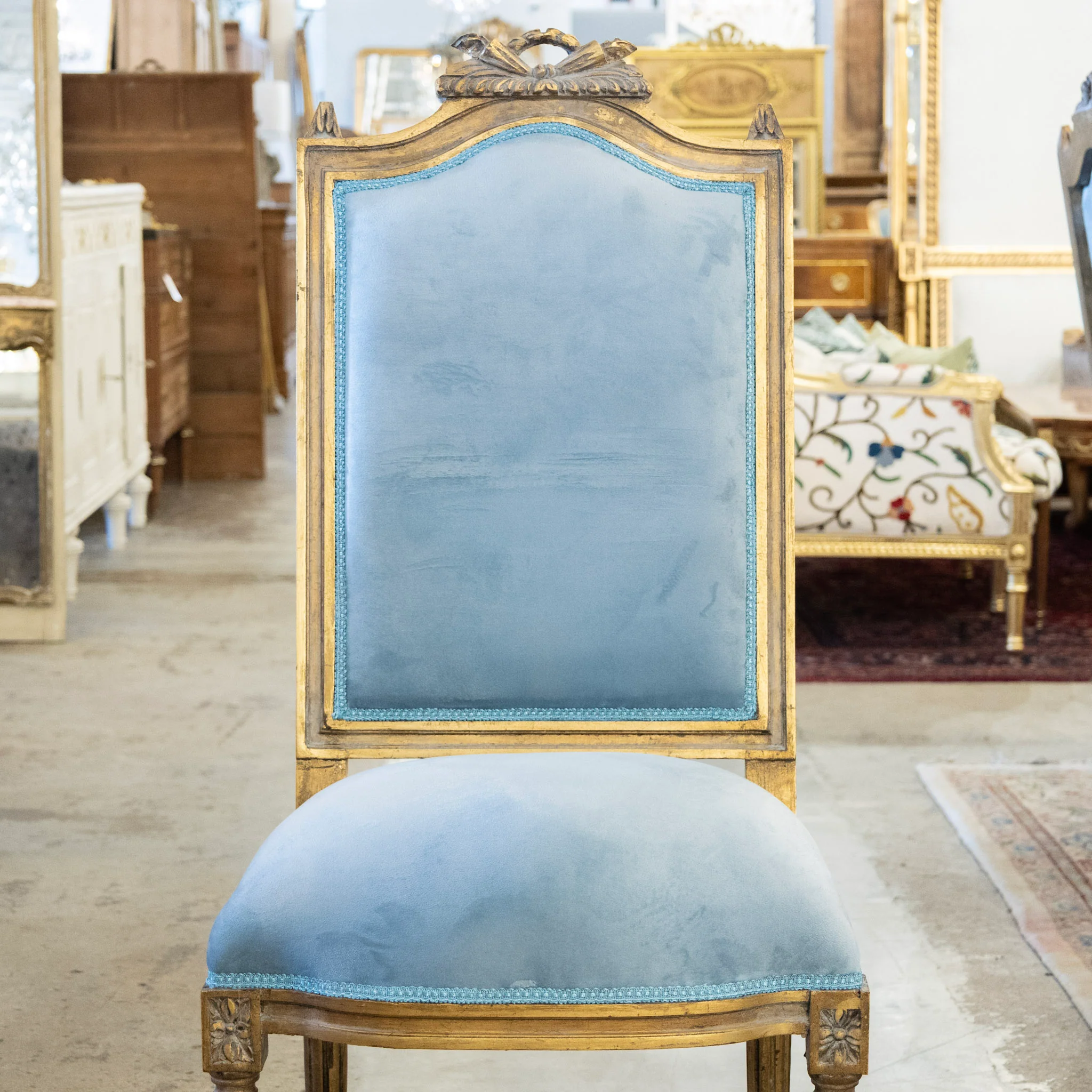 Louis XVI Gilded Square Dining Chair –  Carved Crest & Blue Velvet Upholstery - Image 3