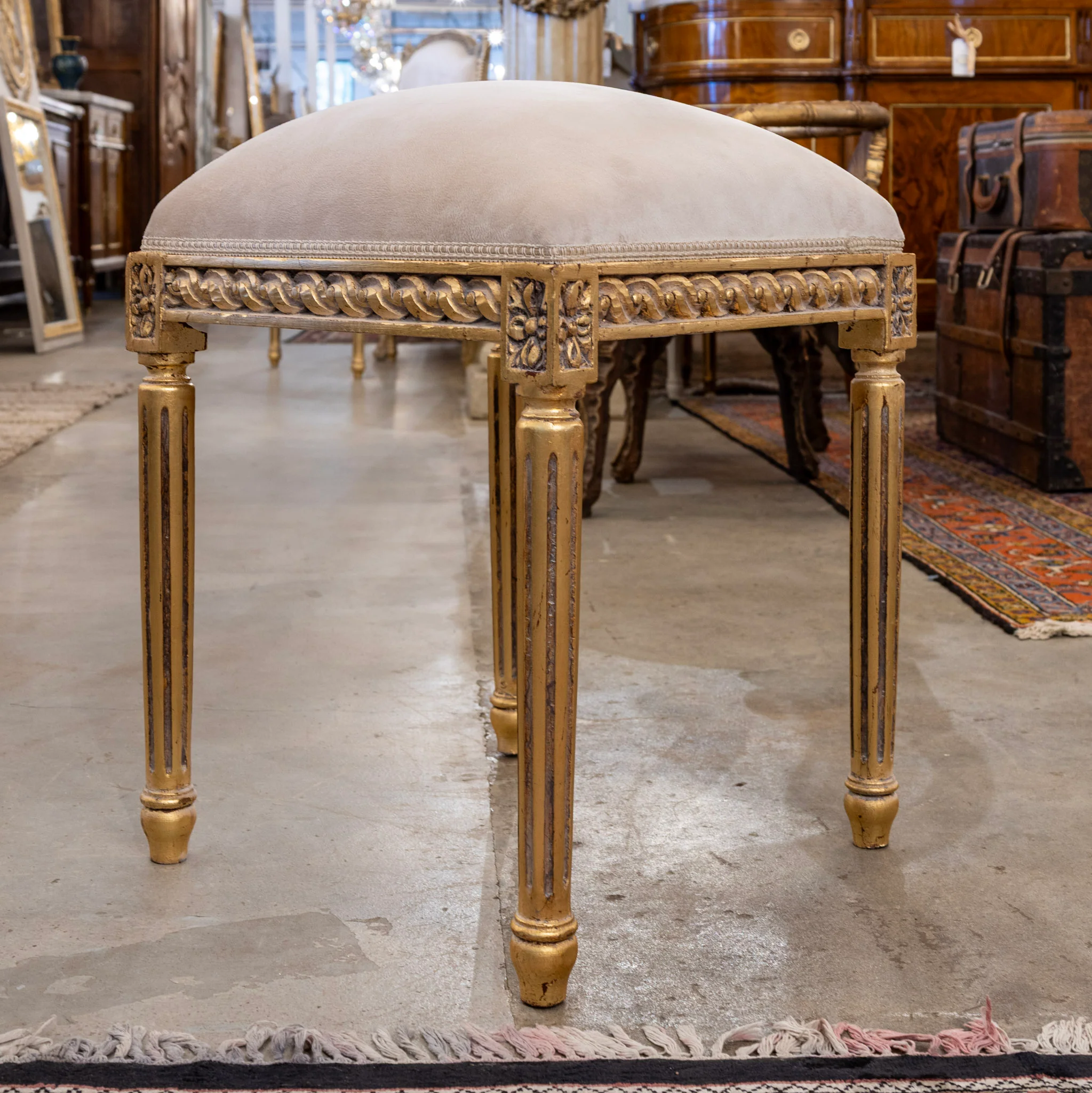Louis XVI Gilded Square Stool – Light Beige Velvet Upholstery - Image 2