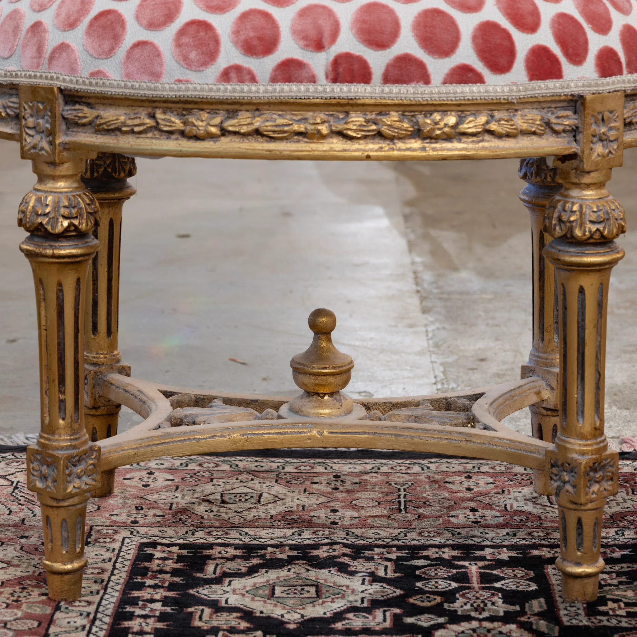 Louis XVI Gold Stool – Pink Polka Dot Velvet - Image 4