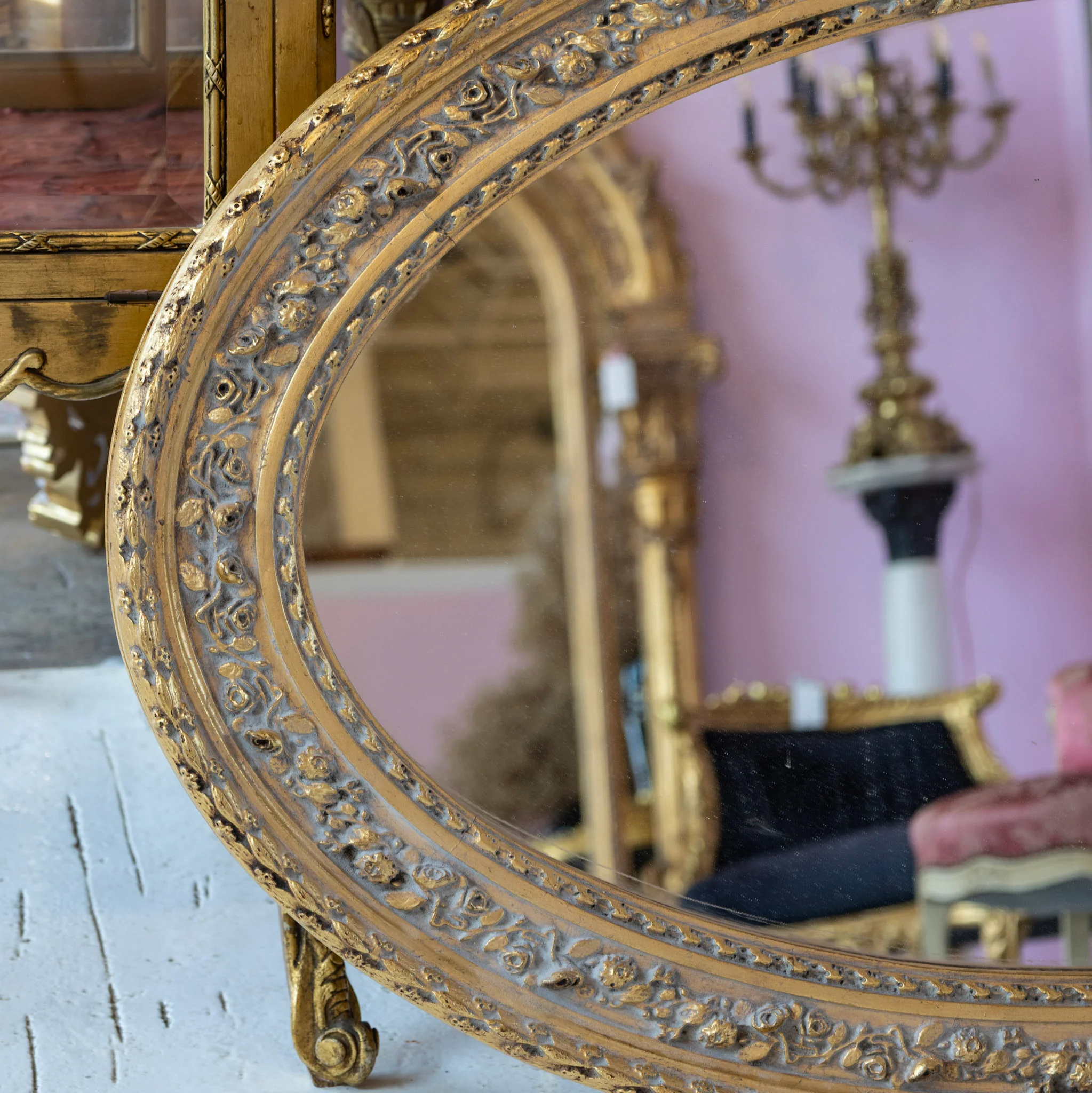 Louis XVI Oval Mirror – Ornate Gilded Floral Carvings - Image 3