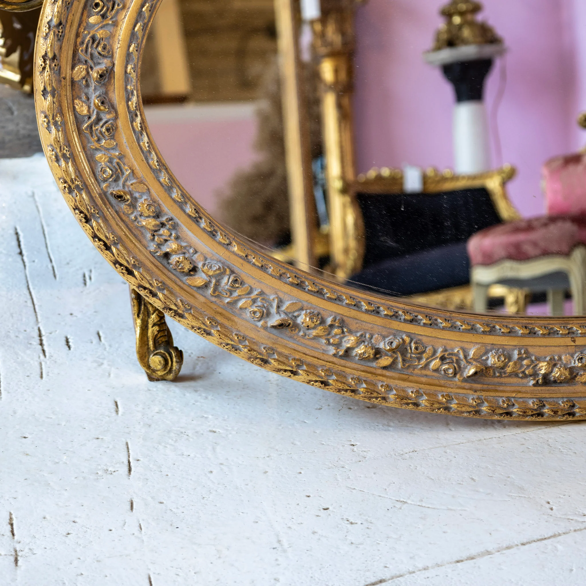 Louis XVI Oval Mirror – Ornate Gilded Floral Carvings - Image 4