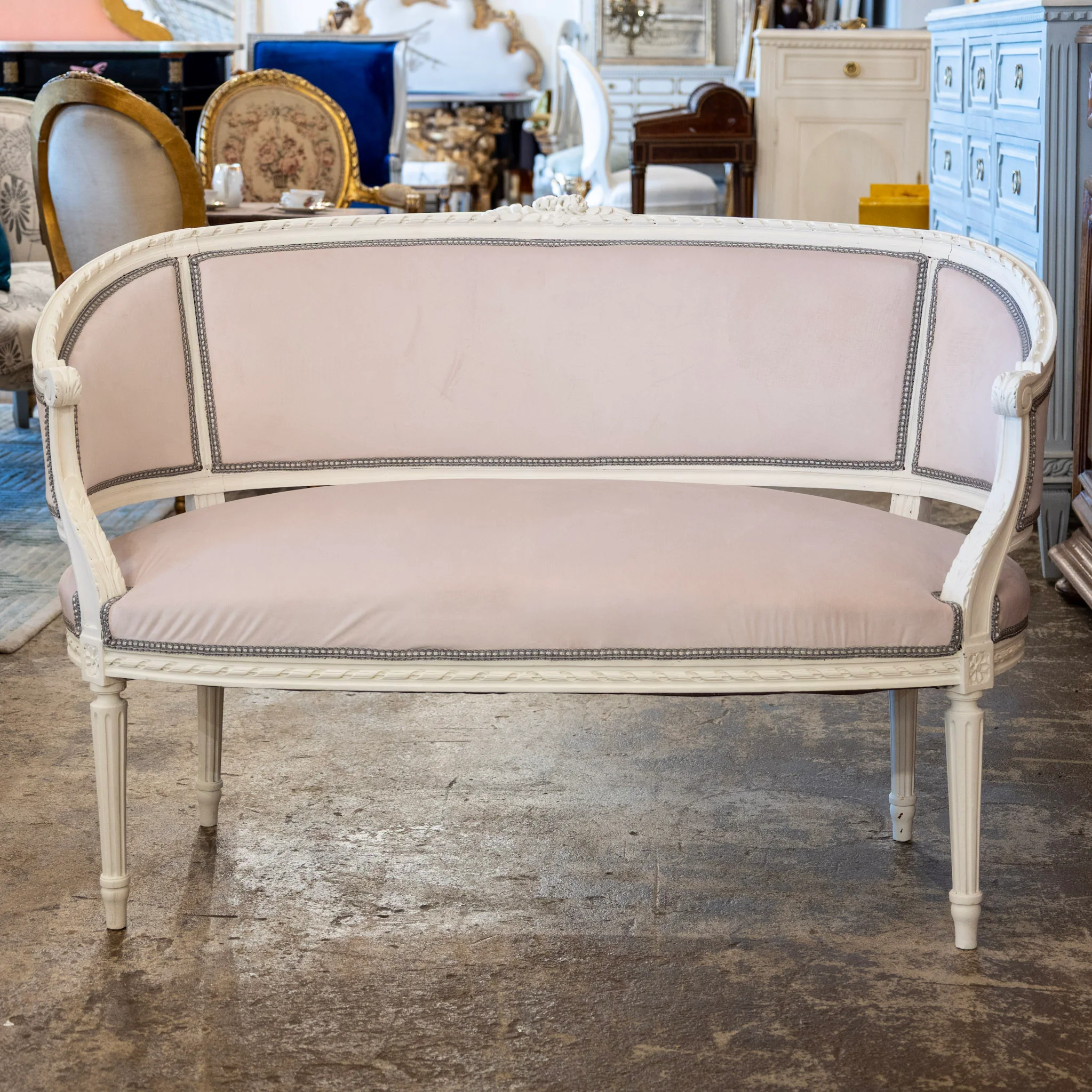 Louis XVI Petite Settee – White Frame & Baby Pink Velvet Upholstery