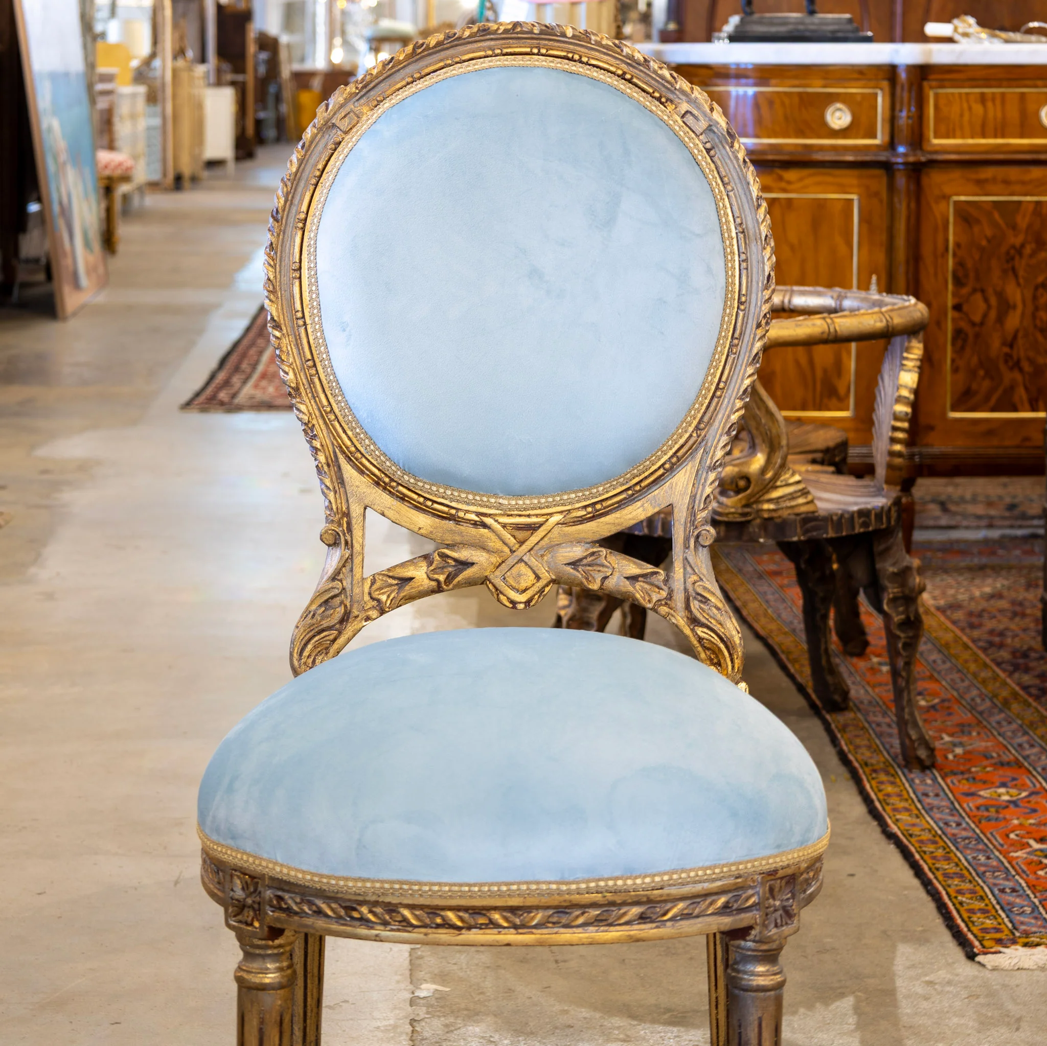 Louis XVI Round Dining Chair – Baby Blue Velvet & Gilded Frame - Image 3