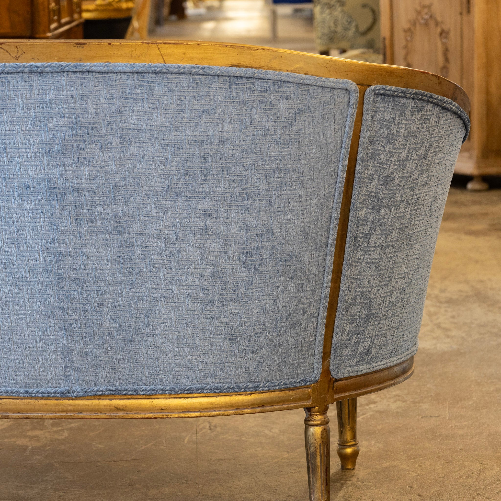 Louis XVI Round Settee – Gilded Frame & Greek Key Blue Velvet - Image 8