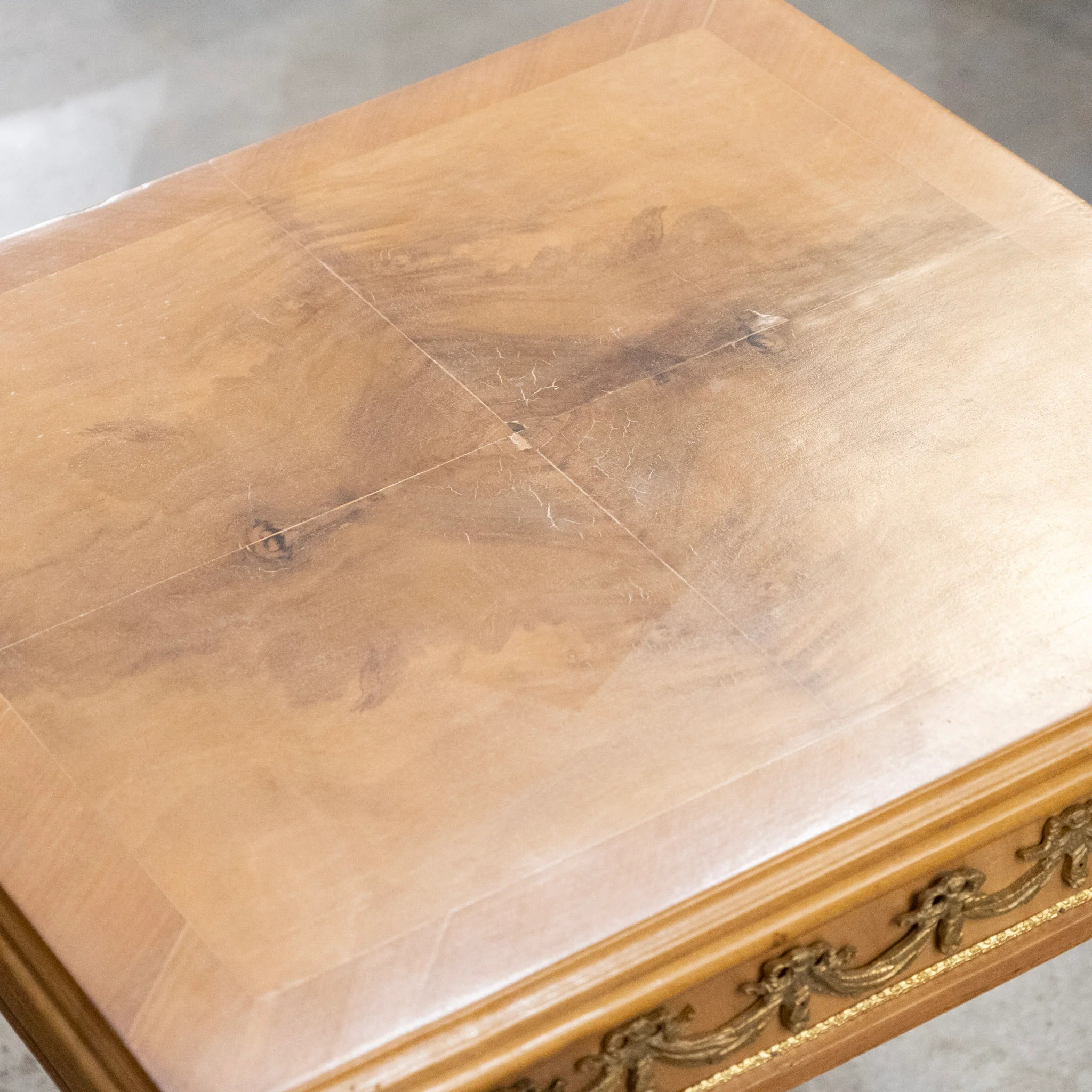 Louis XVI Side Table – Burl Wood with Brass Bow Trim - Image 7