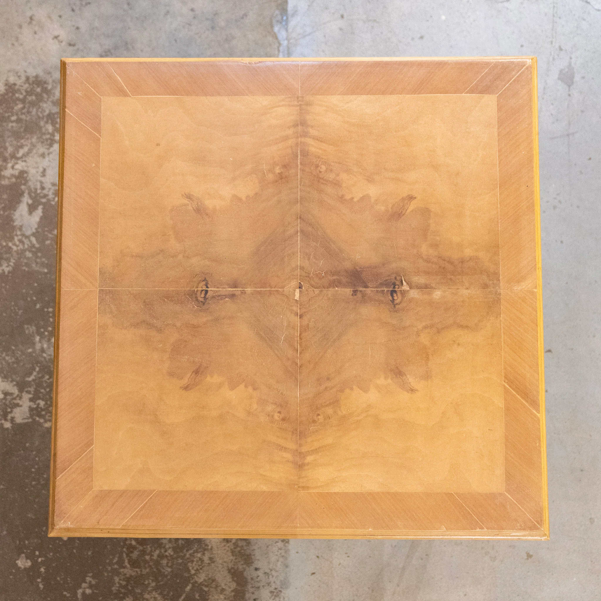 Louis XVI Side Table – Burl Wood with Brass Bow Trim - Image 8