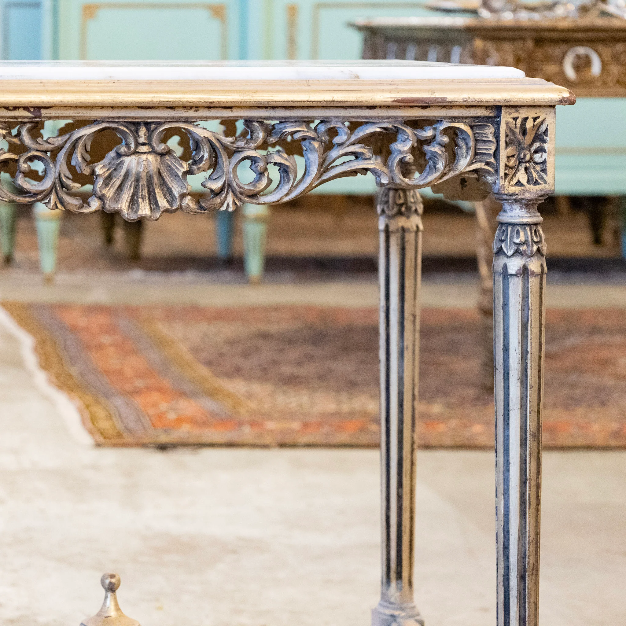 Louis XVI Side Table –  Carved Gilded Frame & White Marble Top - Image 5