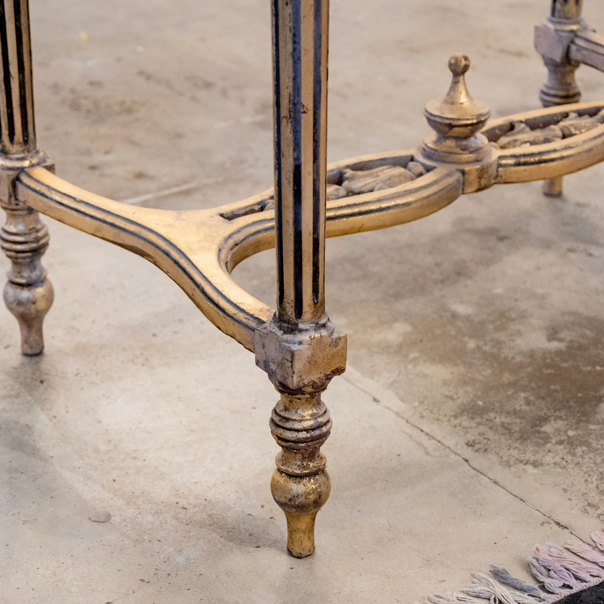 Louis XVI Side Table –  Carved Gilded Frame & White Marble Top - Image 9