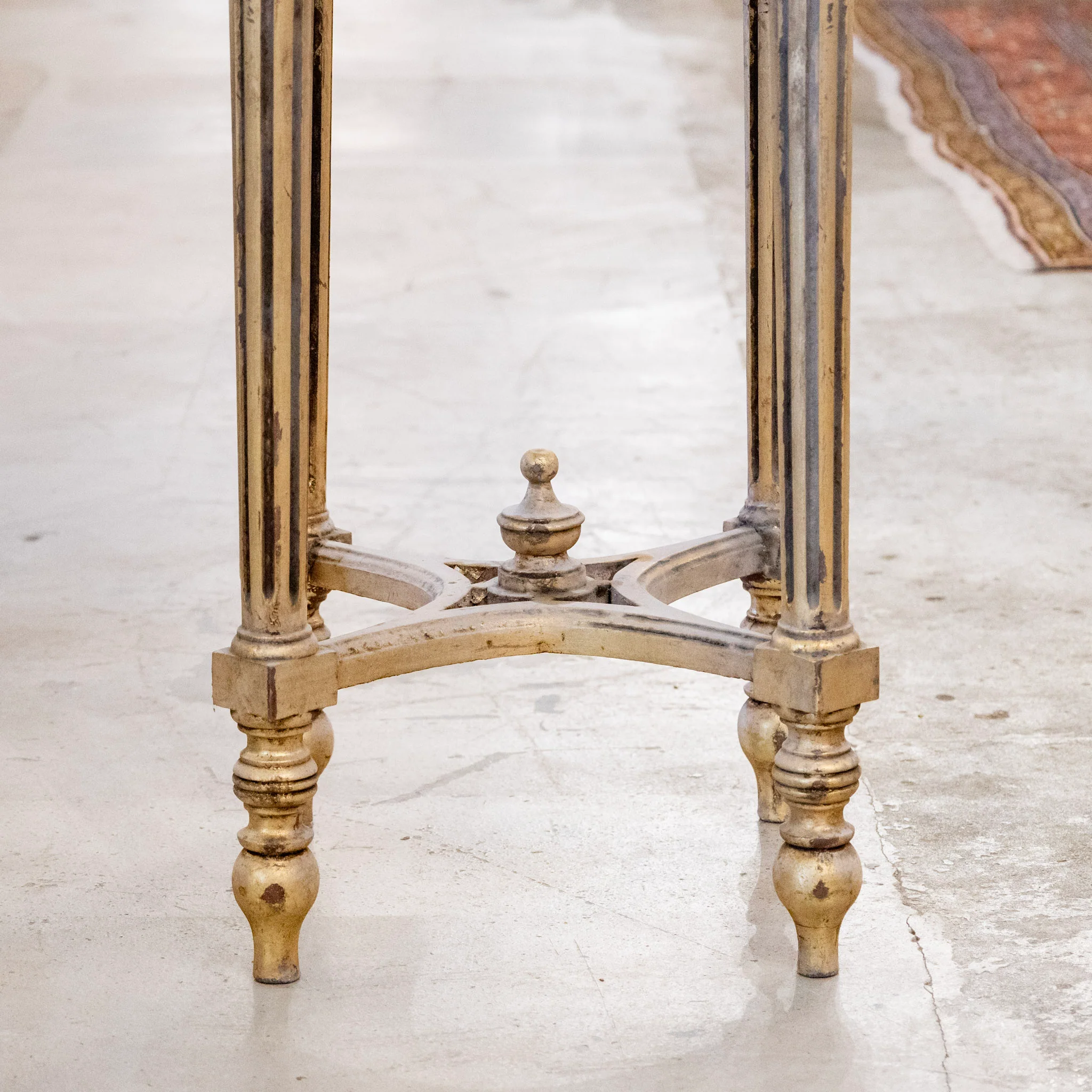 Louis XVI Side Table – Carved Trim & White Marble Top - Image 4