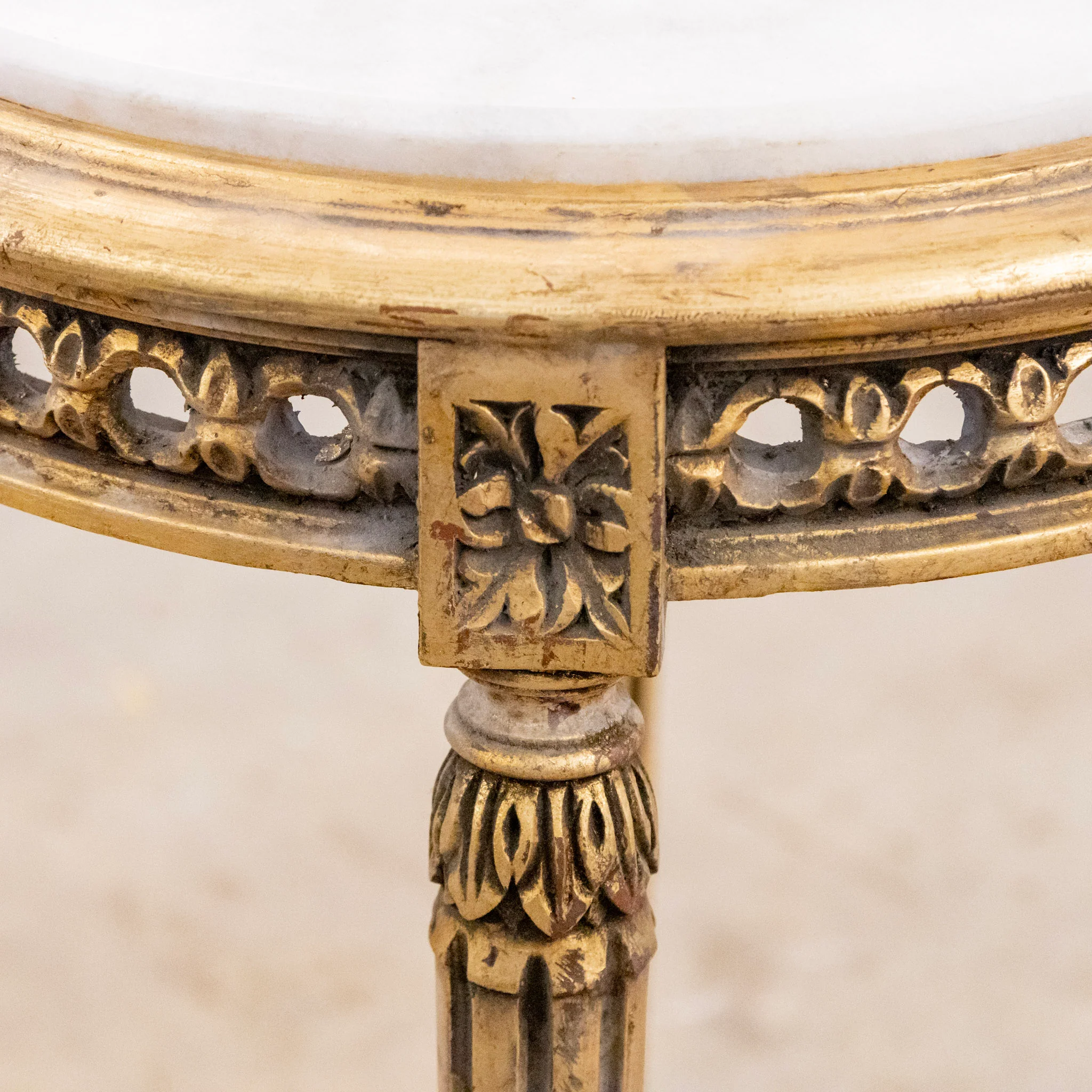 Louis XVI Side Table – Carved Trim & White Marble Top - Image 6