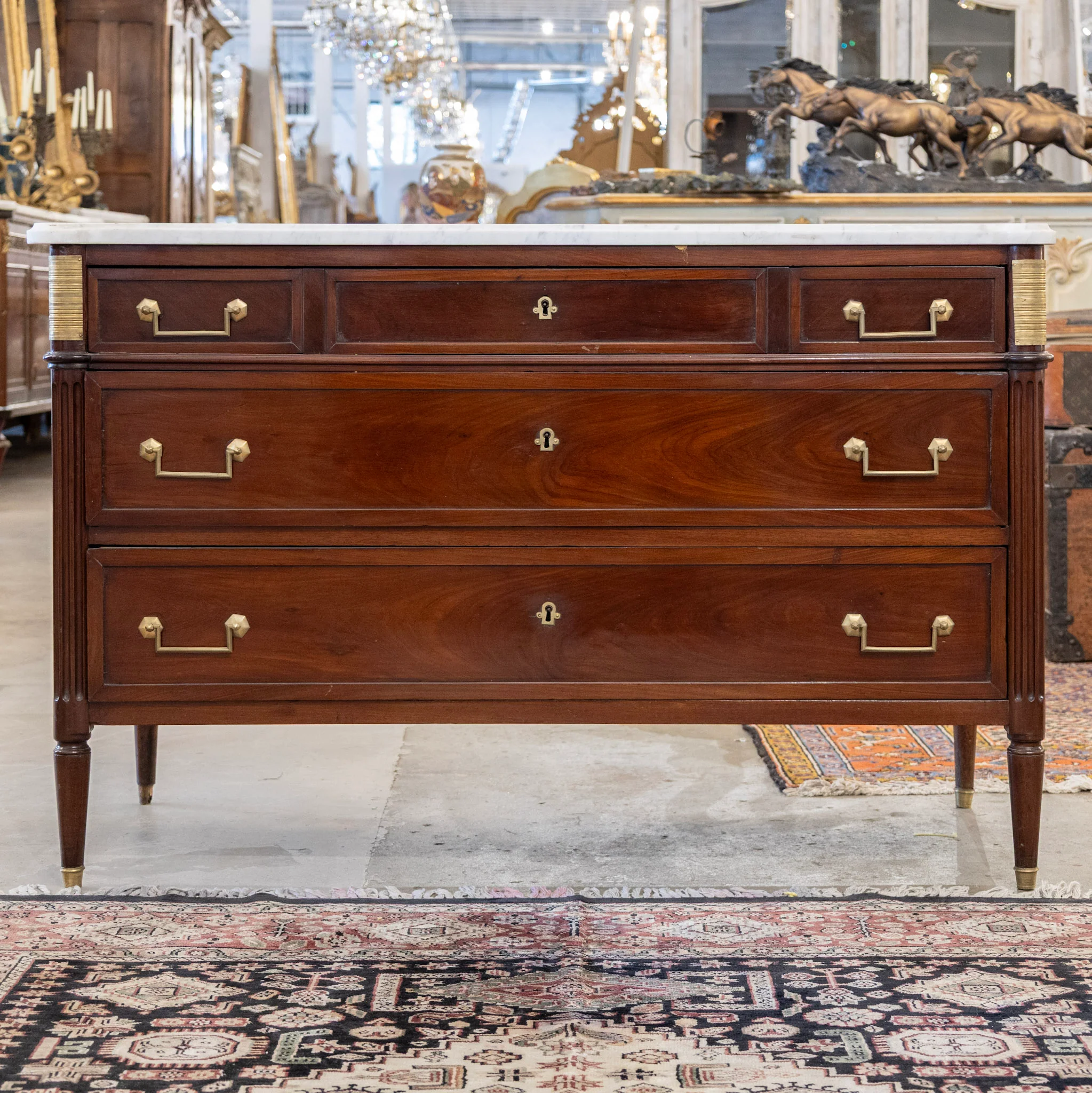 18th Century St. Charles 3-Drawer Chest – Burl Wood & White Marble Top - Image 3