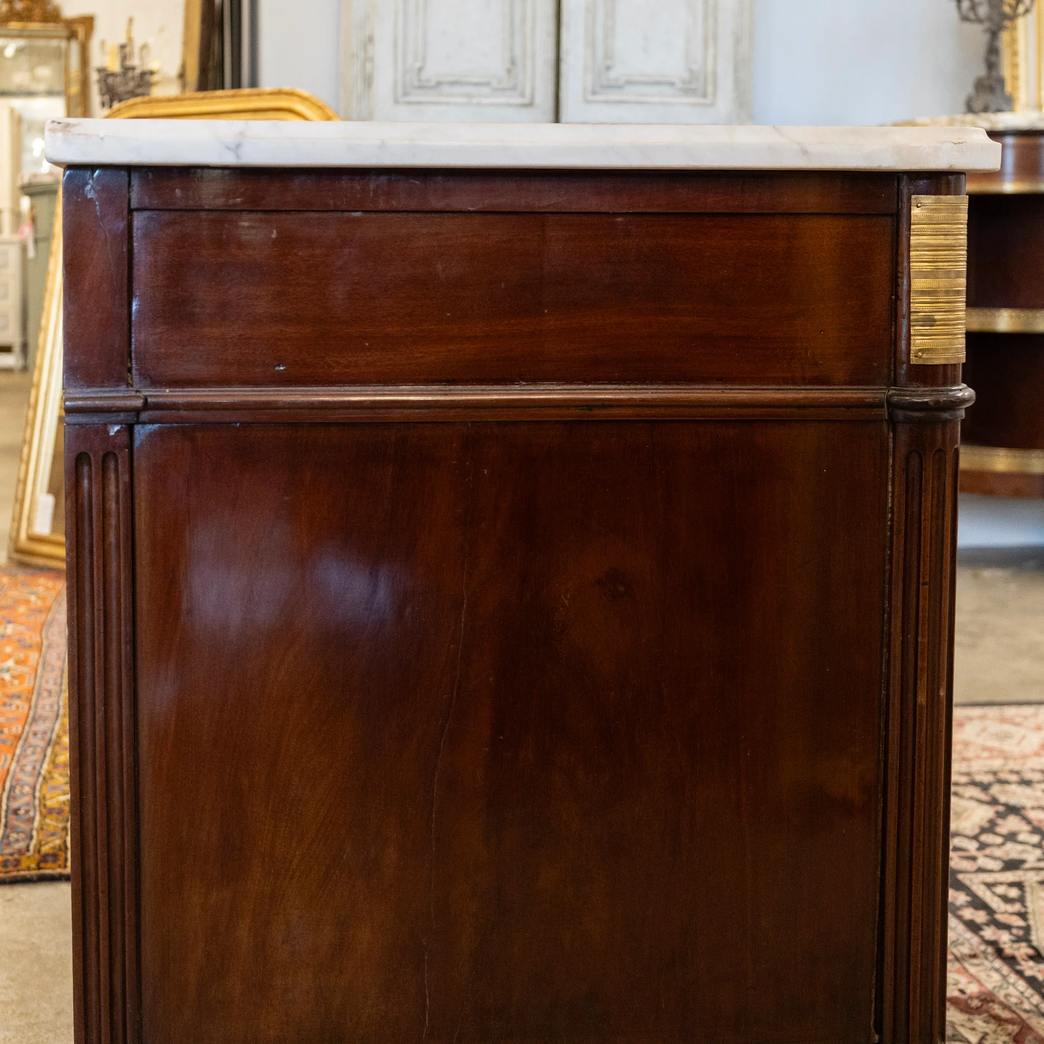 18th Century St. Charles 3-Drawer Chest – Burl Wood & White Marble Top - Image 6