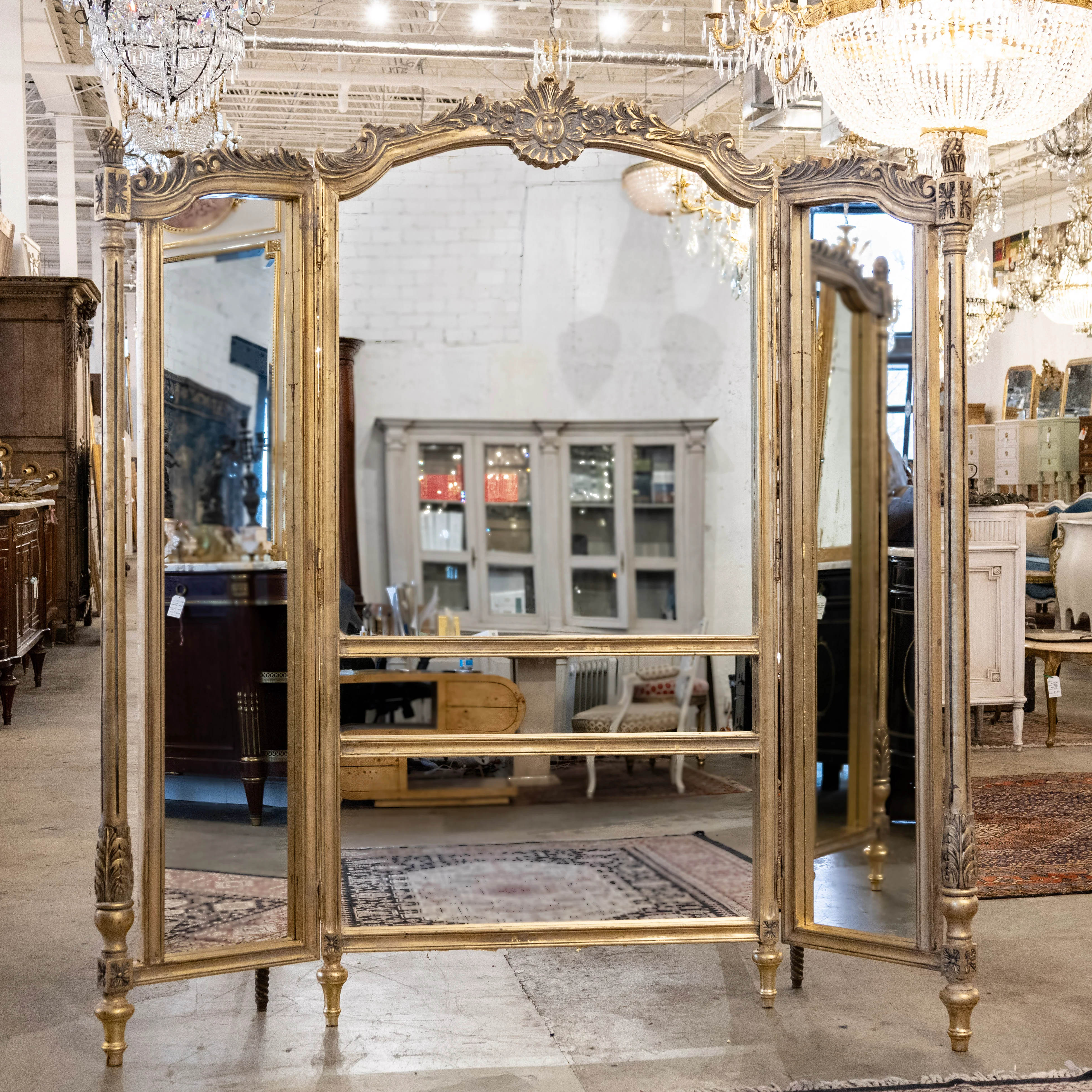 Louis XVI Trifold Mirror – Gilded Carved Trim & Paneled Wings