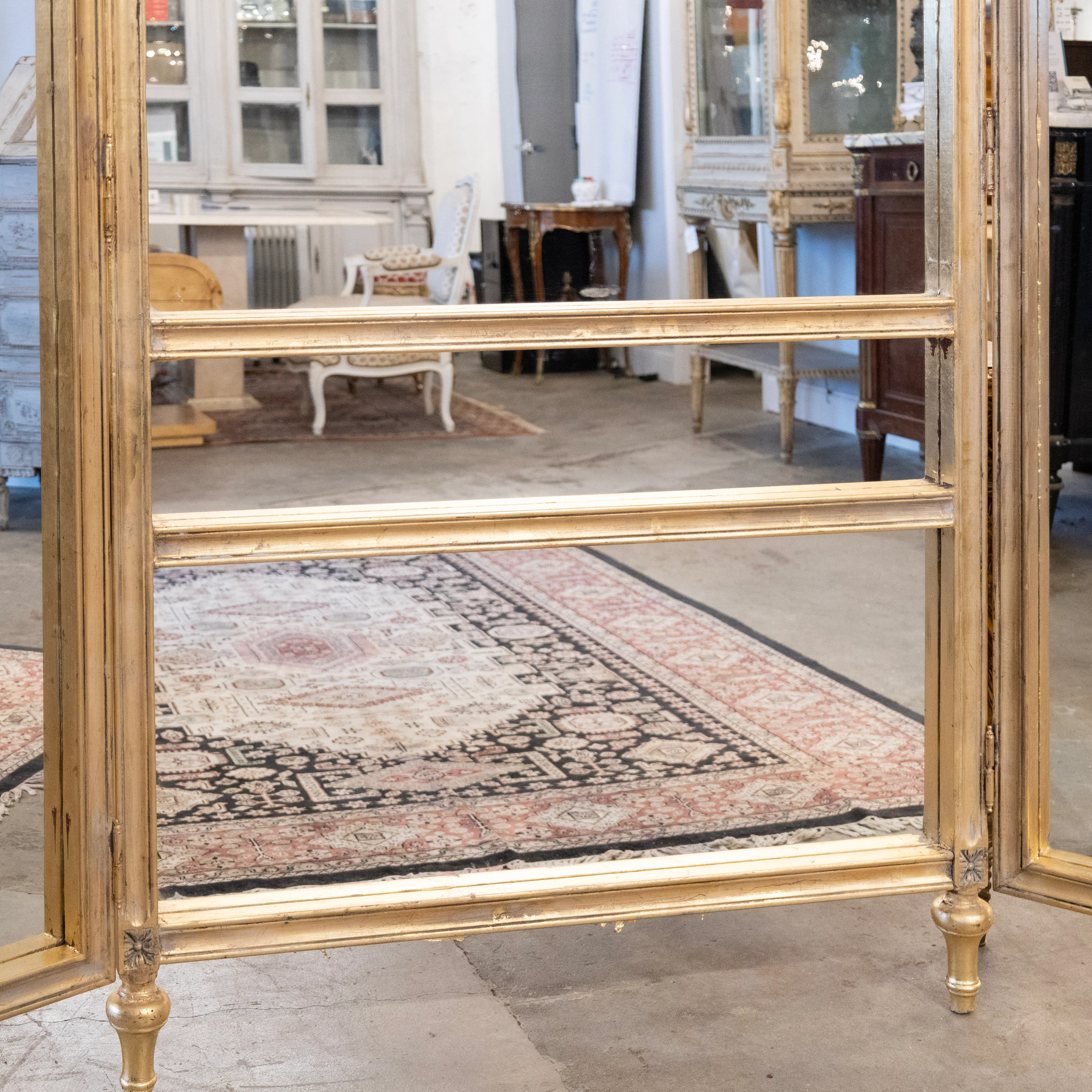 Louis XVI Trifold Mirror – Gilded Carved Trim & Paneled Wings - Image 5