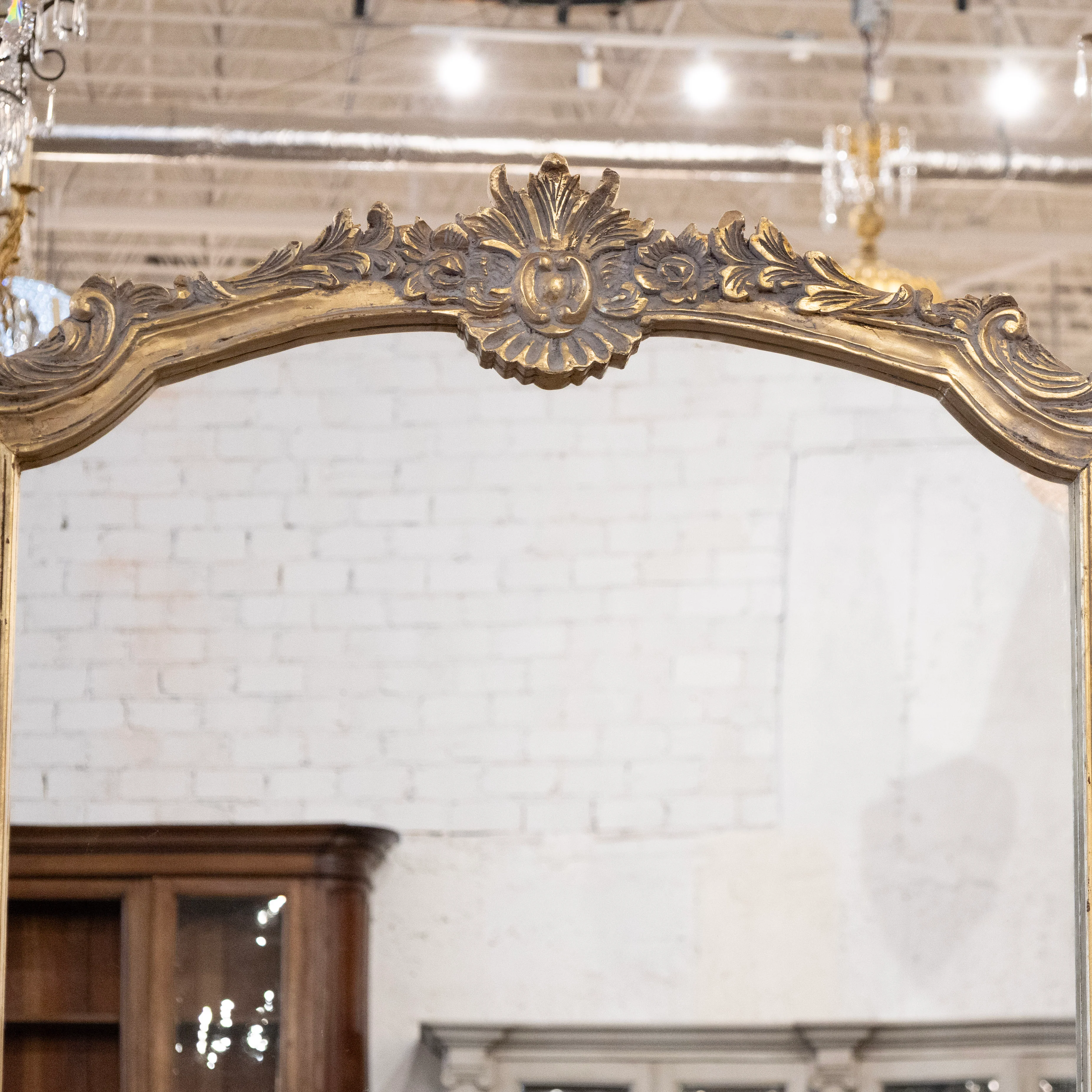 Louis XVI Trifold Mirror – Gilded Carved Trim & Paneled Wings - Image 6
