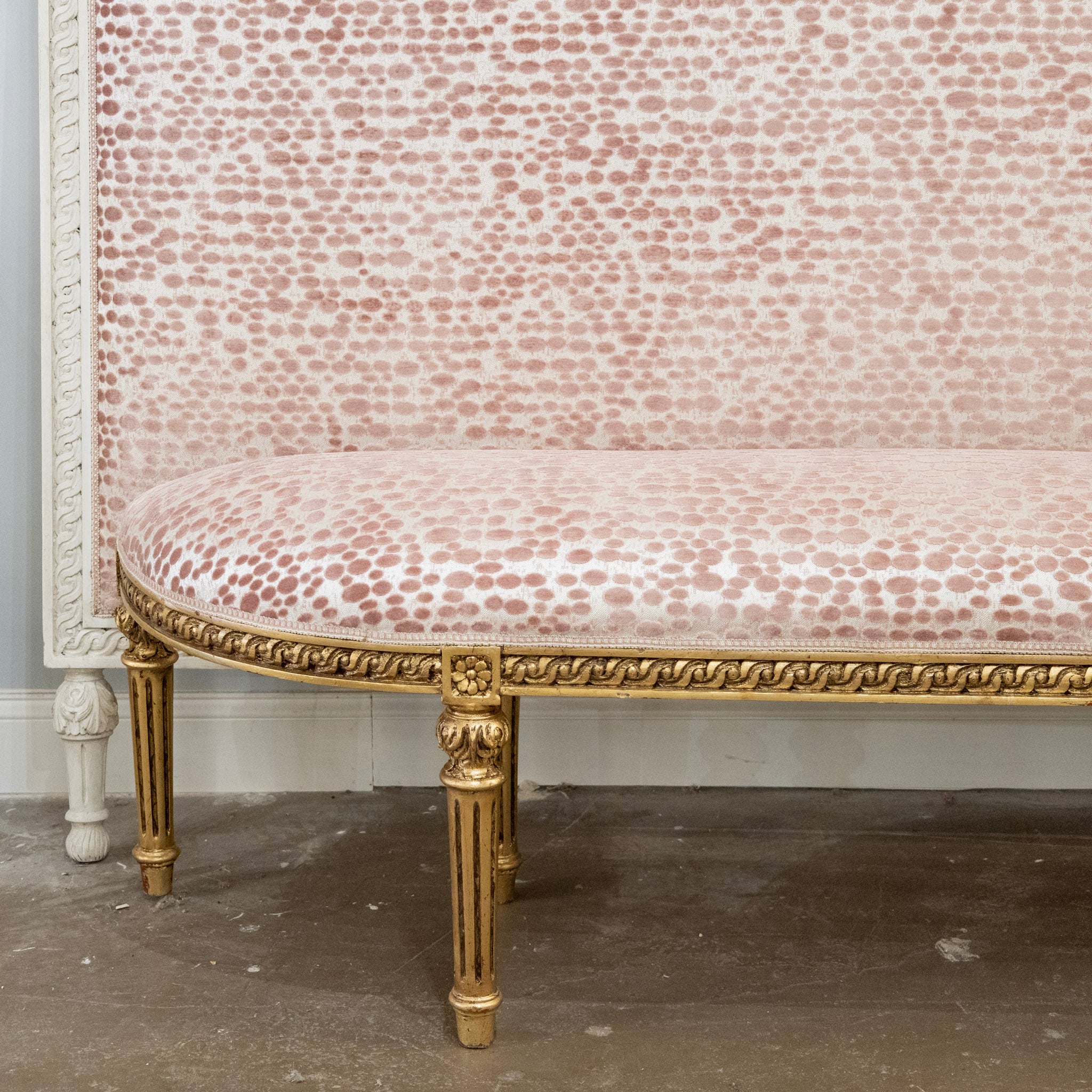 Louis XVI White King Size Headboard – Pink Polka Dot Silk-Weave Upholstery - Image 6