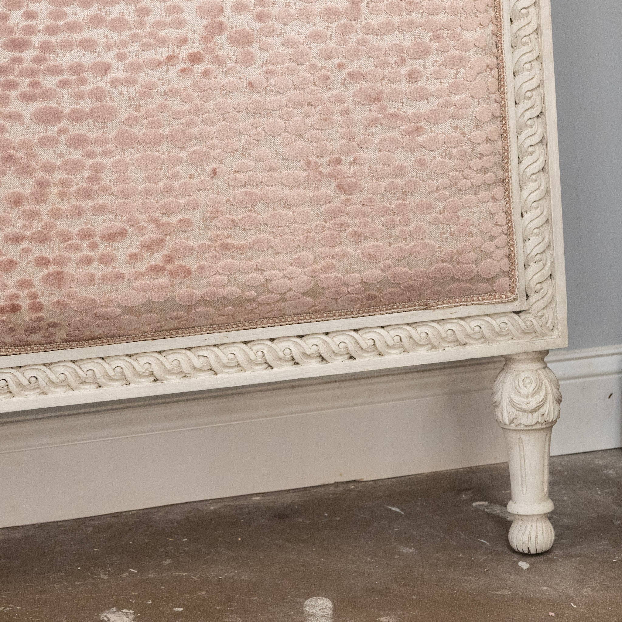 Louis XVI White King Size Headboard – Pink Polka Dot Silk-Weave Upholstery - Image 8