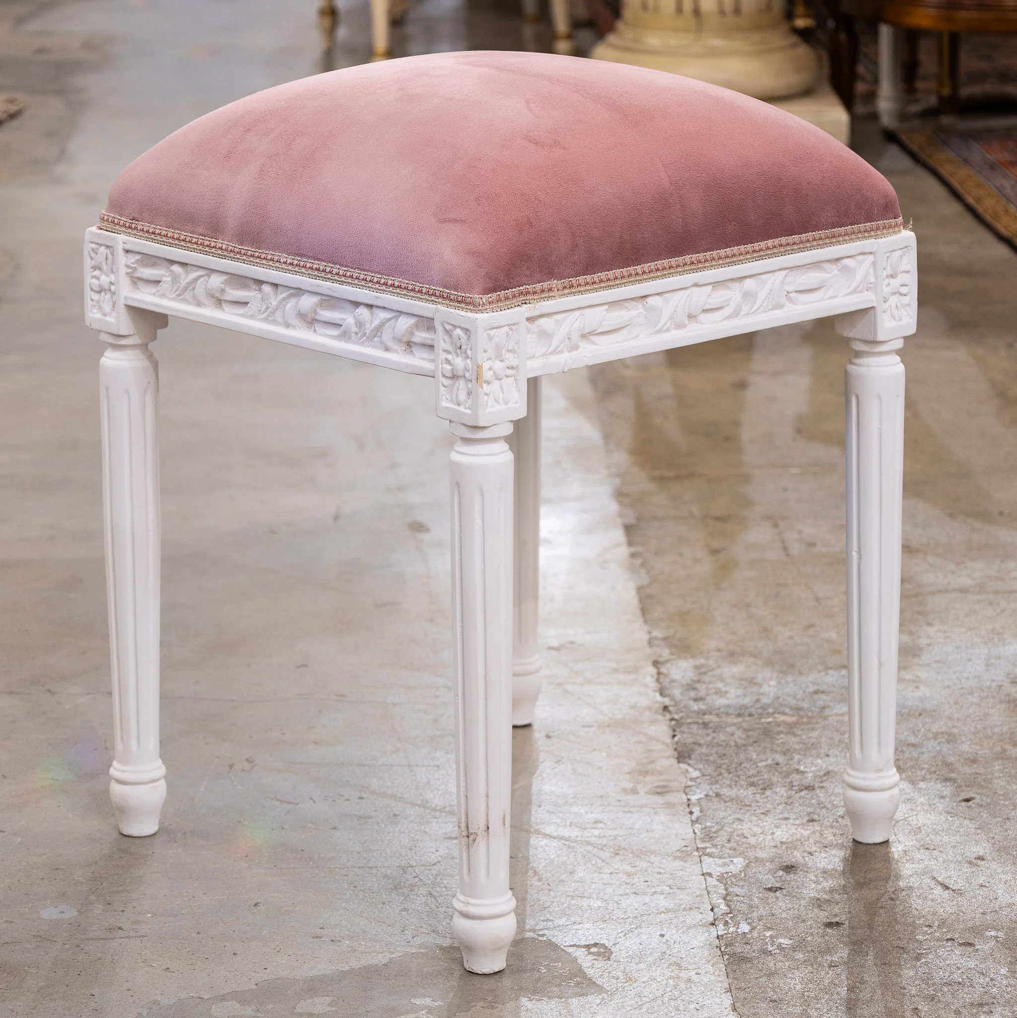 Louis XVI White Stool – Pink Velvet Upholstery