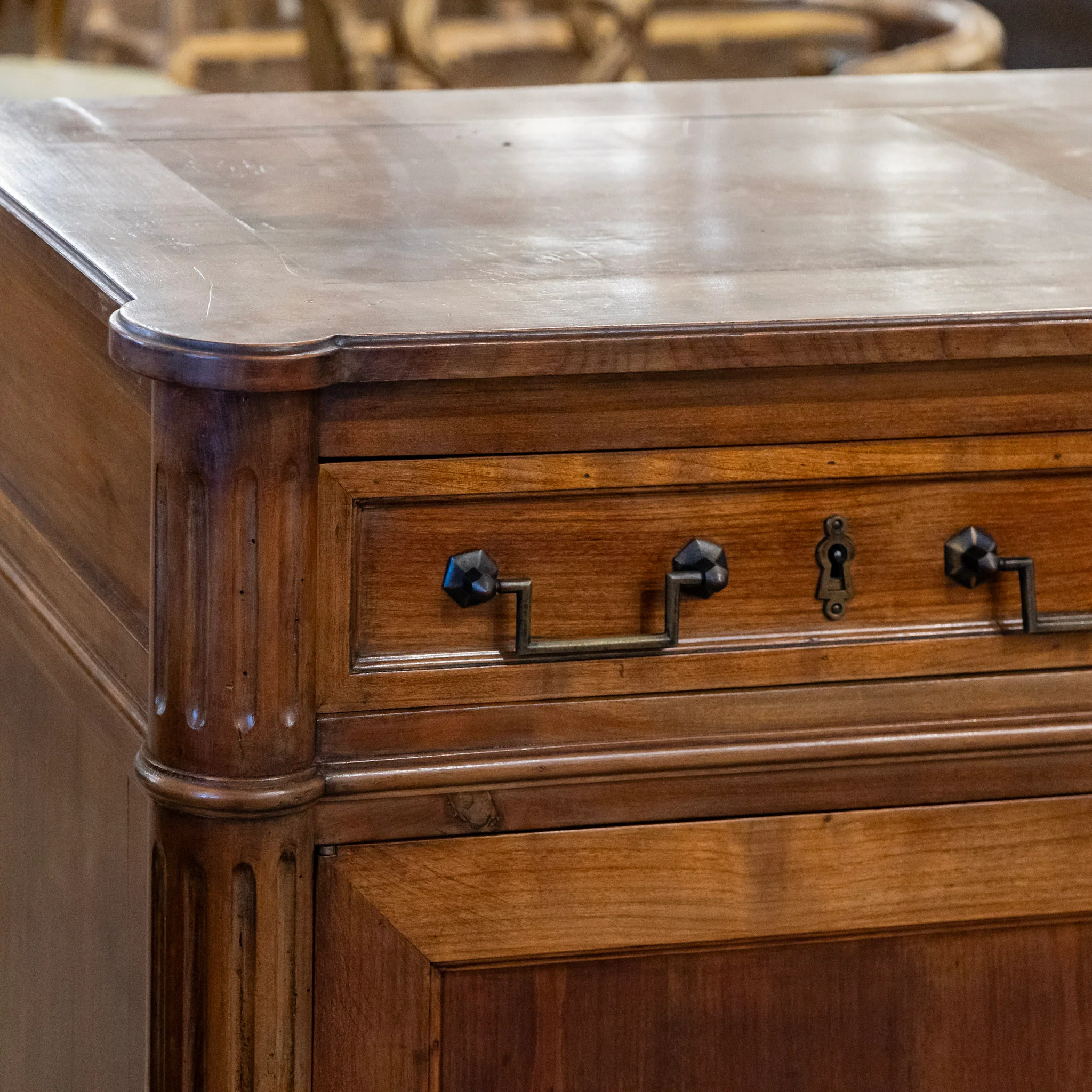 Louis XVI Wood Sideboard – Fluted Columns & Square Pulls - Image 12