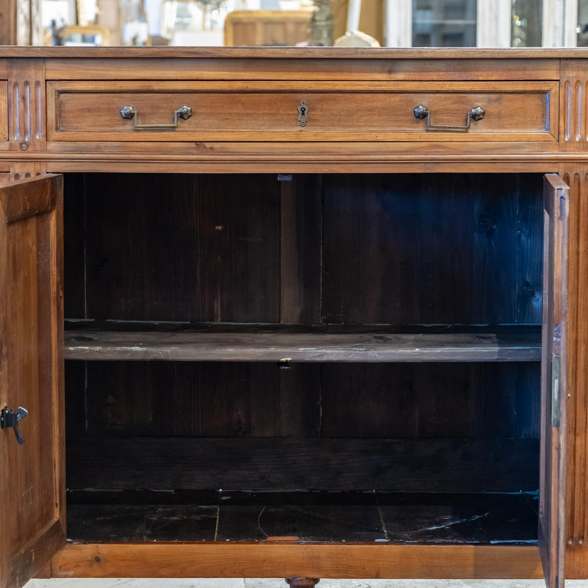 Louis XVI Wood Sideboard – Fluted Columns & Square Pulls - Image 3