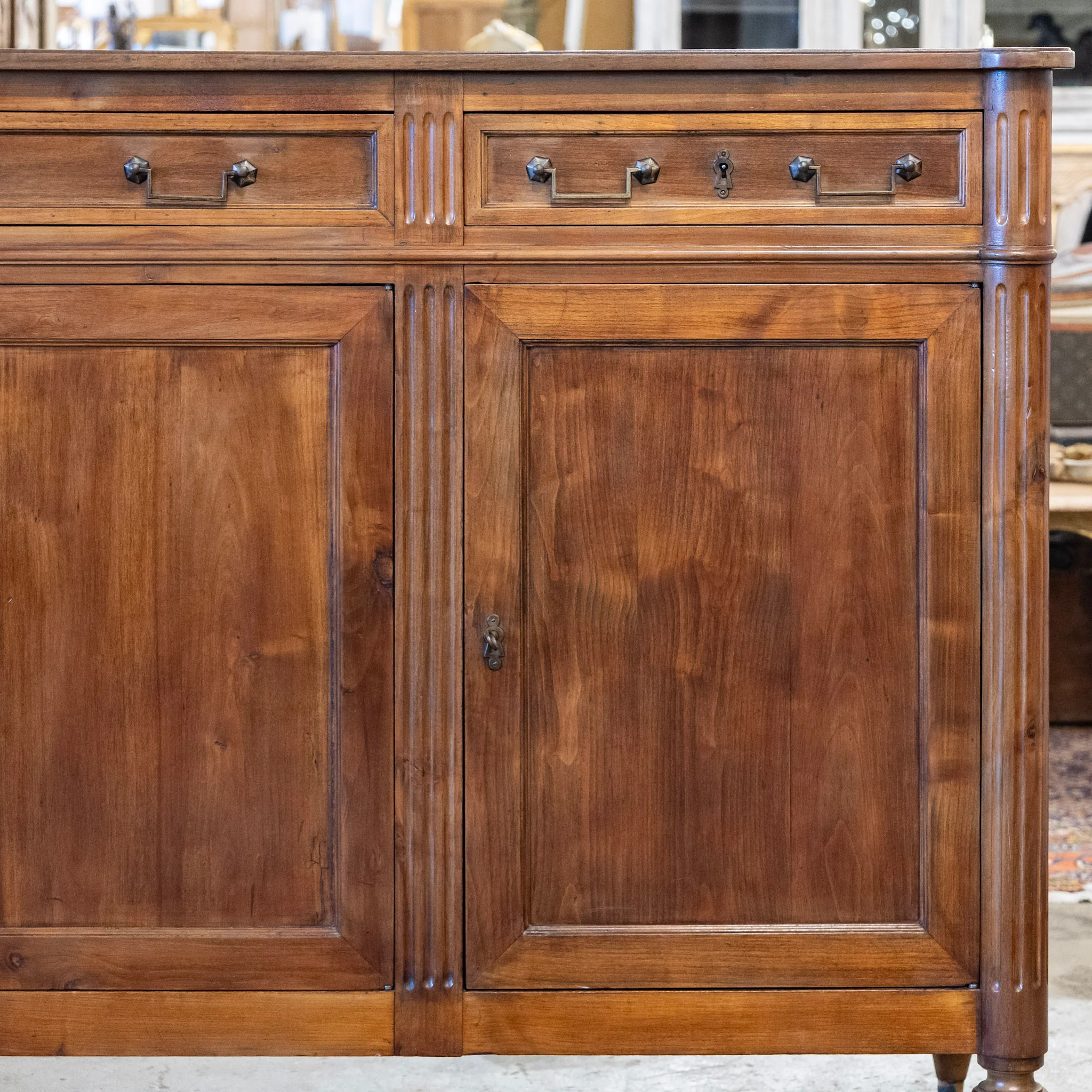 Louis XVI Wood Sideboard – Fluted Columns & Square Pulls - Image 4