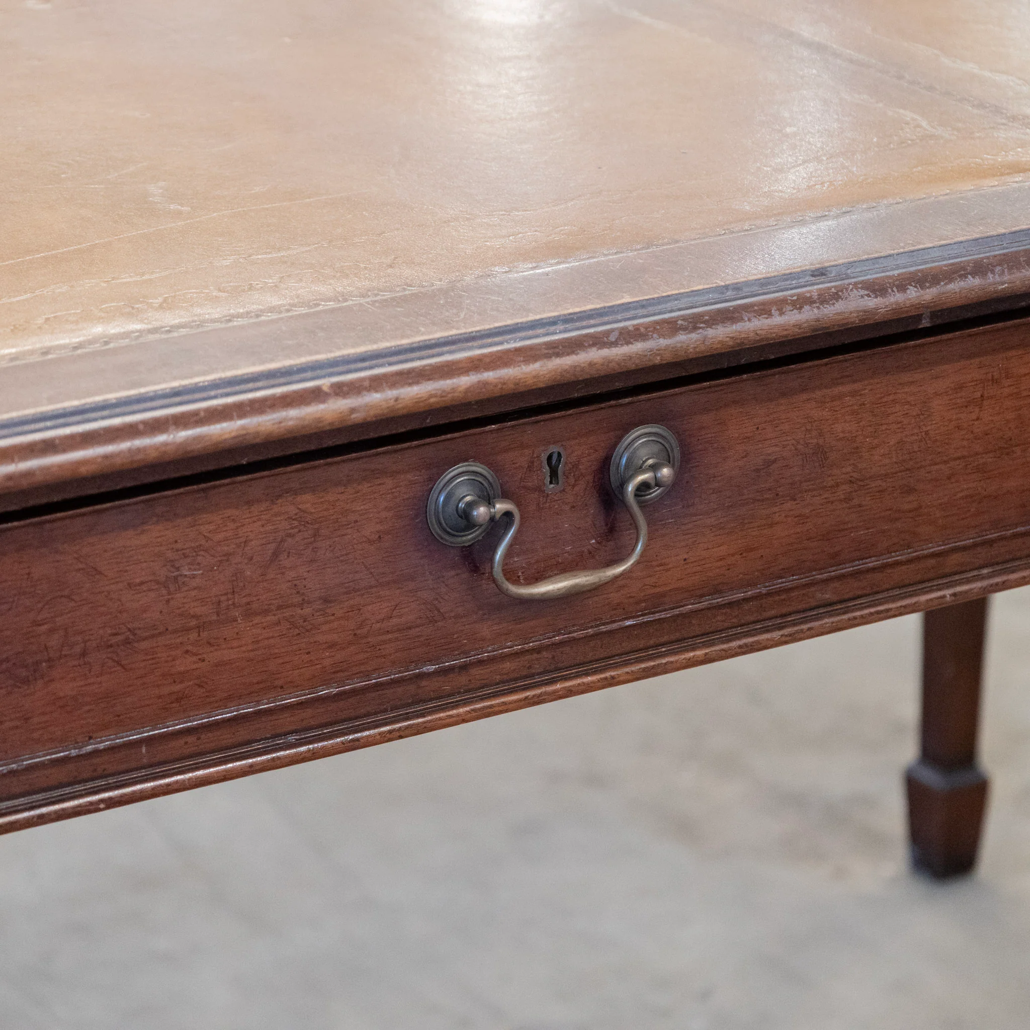 Louis XVI Writing Desk – Original Leather Top & Dark Wood - Image 5