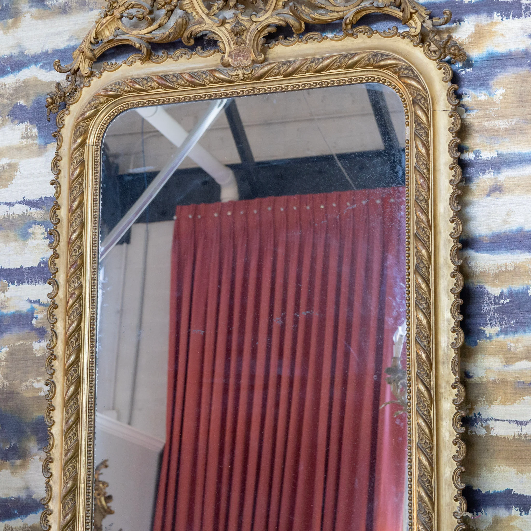 French 18th Century Gilded Ornate Mirror — Leaf Scroll Crest & Rope Trim - Image 4