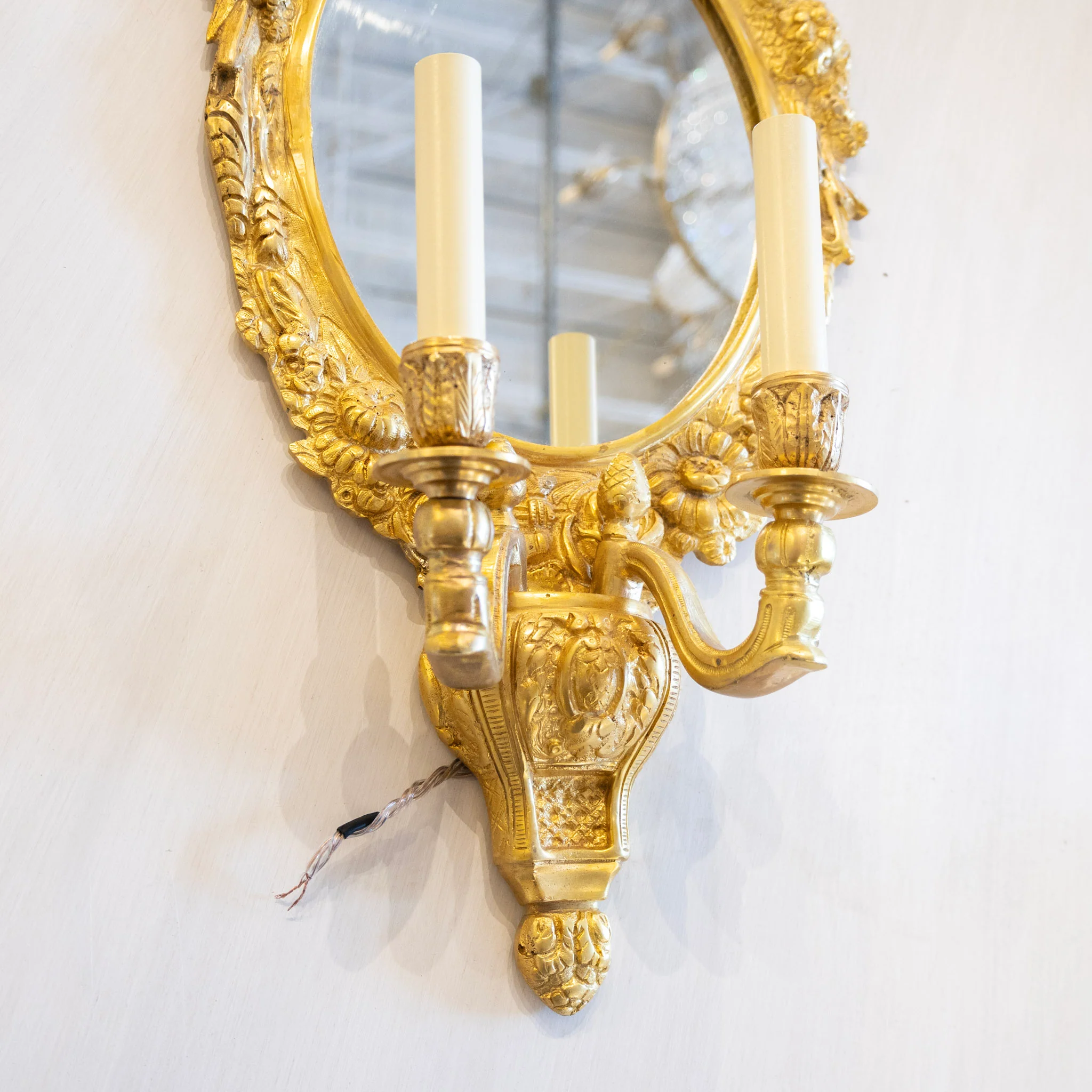 Pair of French Brass Oval Mirror Sconces - Floral & Leaf Carvings - Image 4
