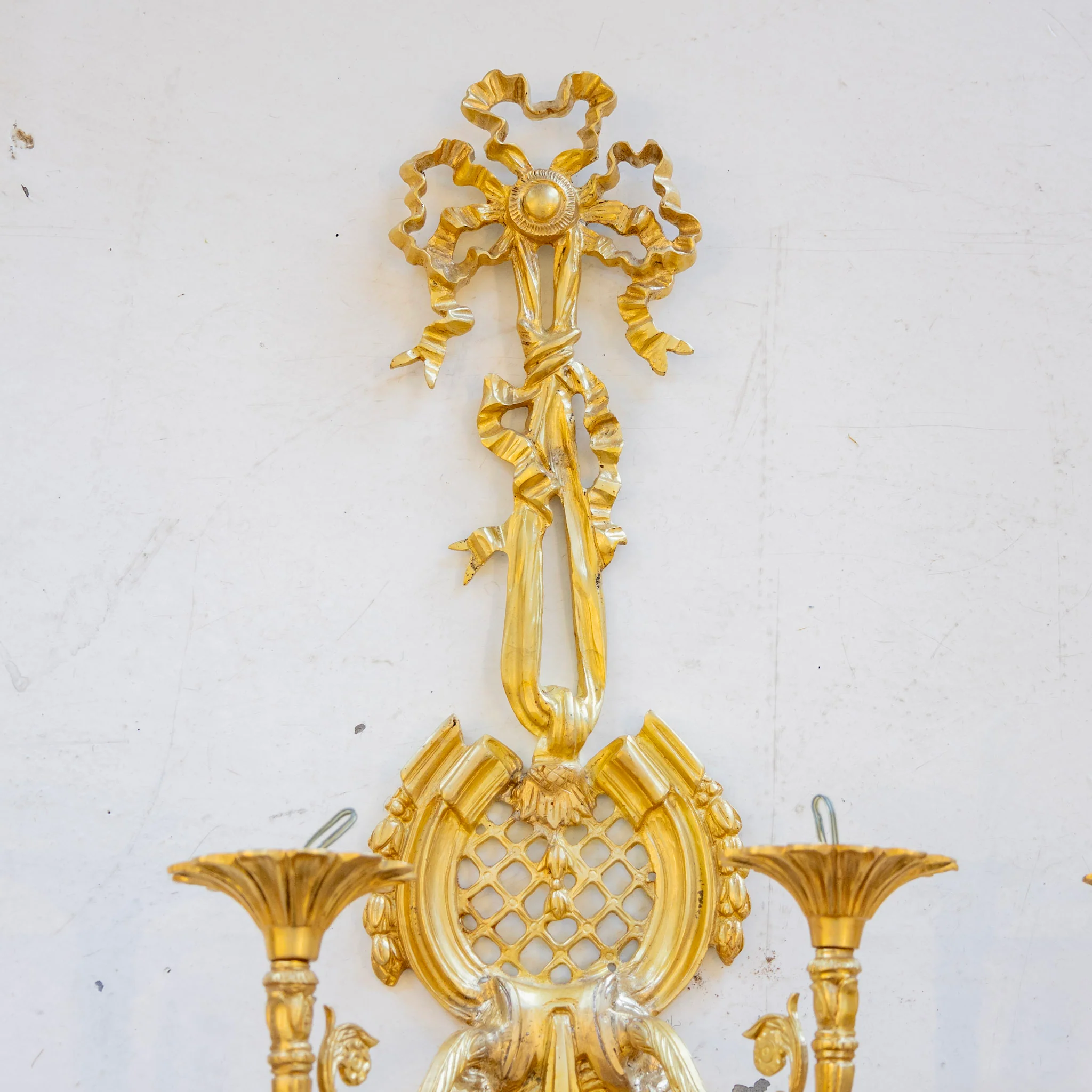 Pair of French Brass Wall Sconces – Bow Crest & Lattice Back - Image 2
