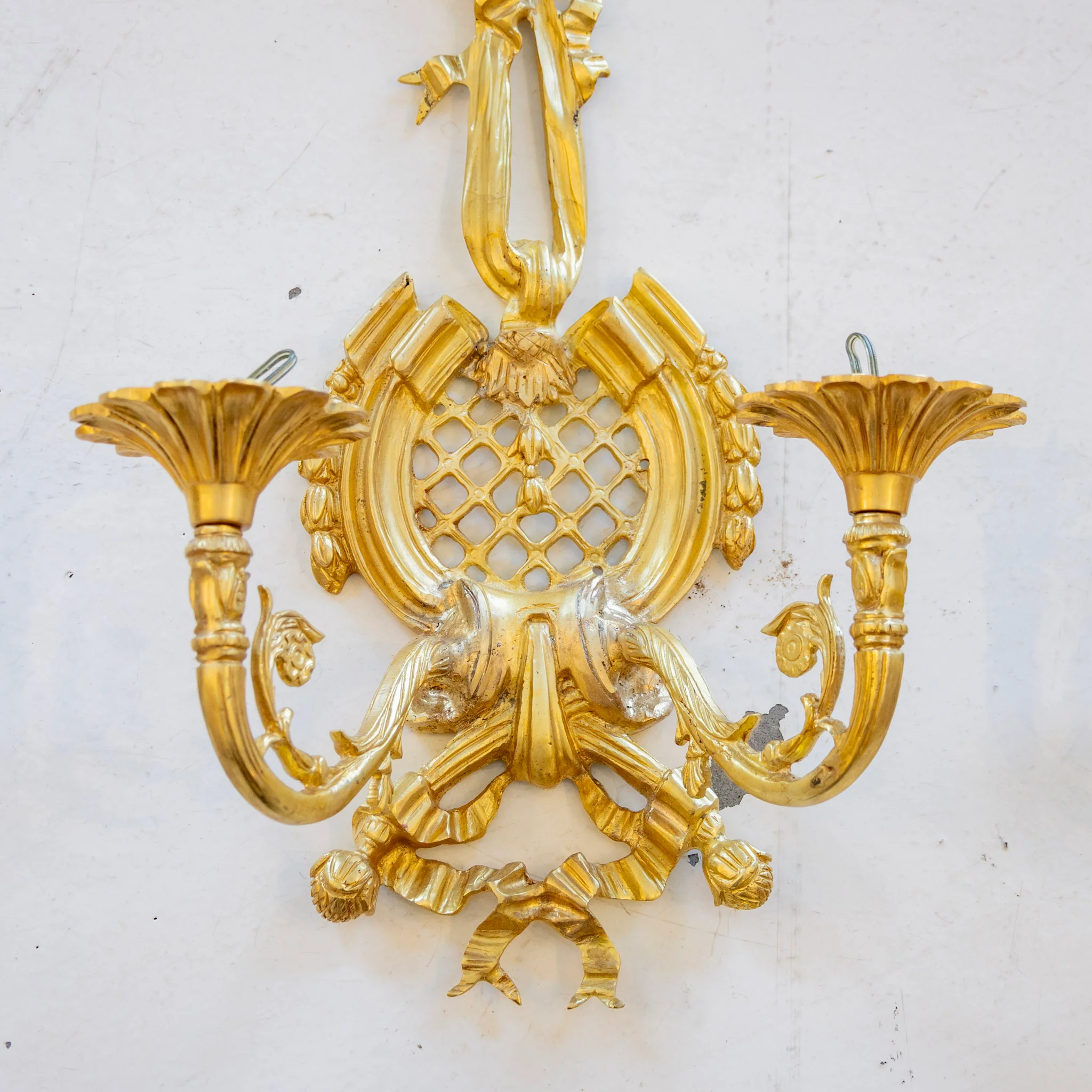 Pair of French Brass Wall Sconces – Bow Crest & Lattice Back - Image 3