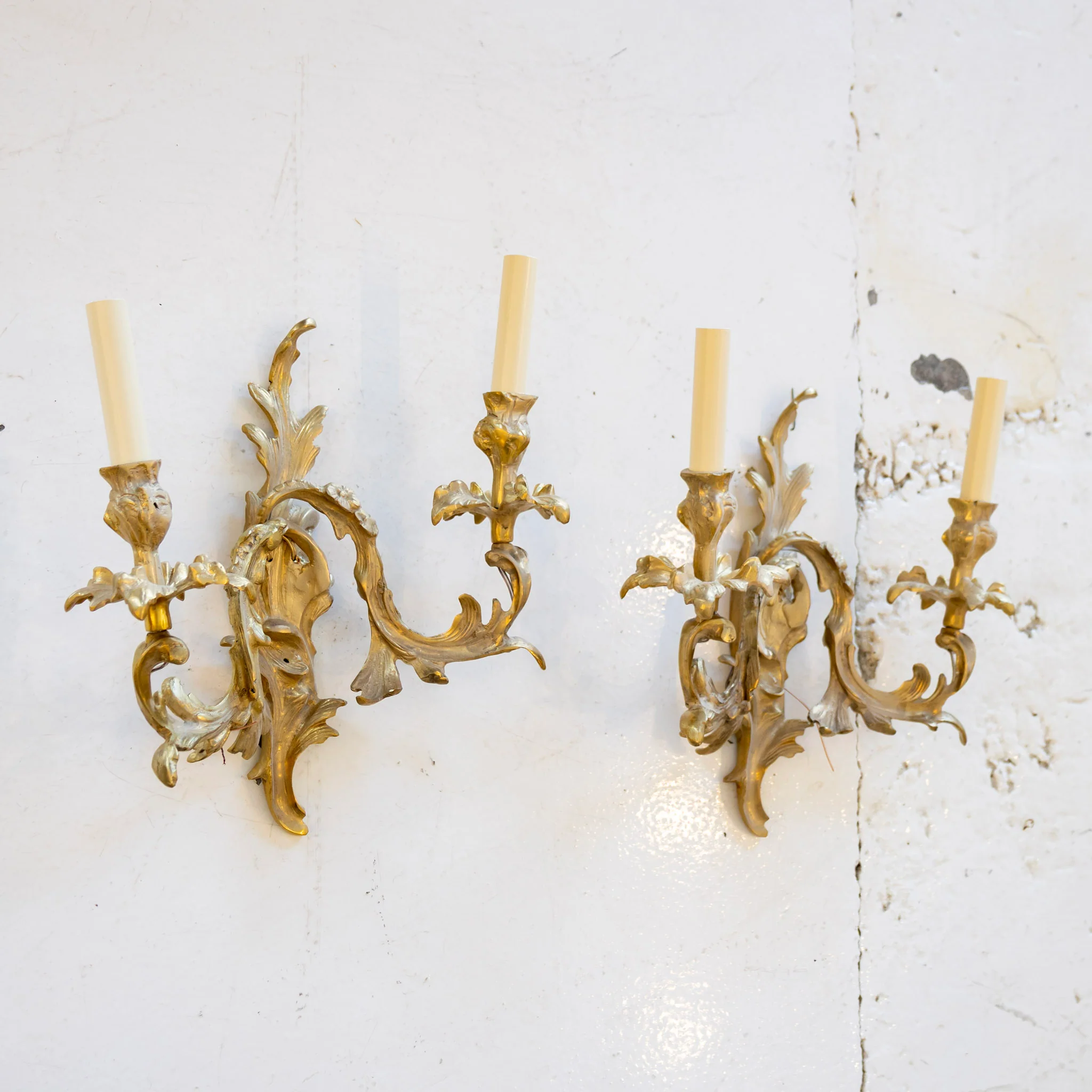 Pair of French Brass Wall Sconces – Ornate Leaf Frame - Image 2