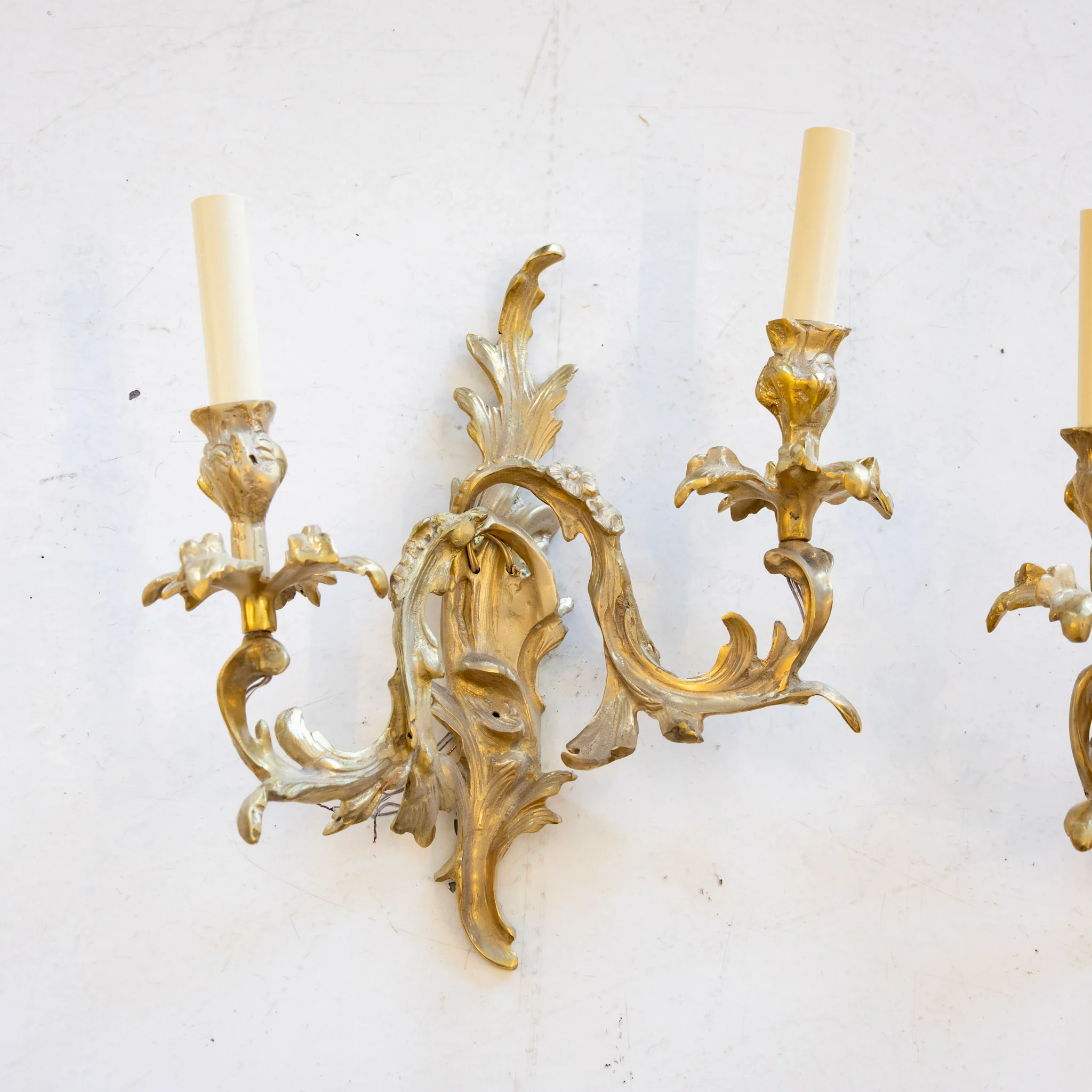 Pair of French Brass Wall Sconces – Ornate Leaf Frame - Image 3
