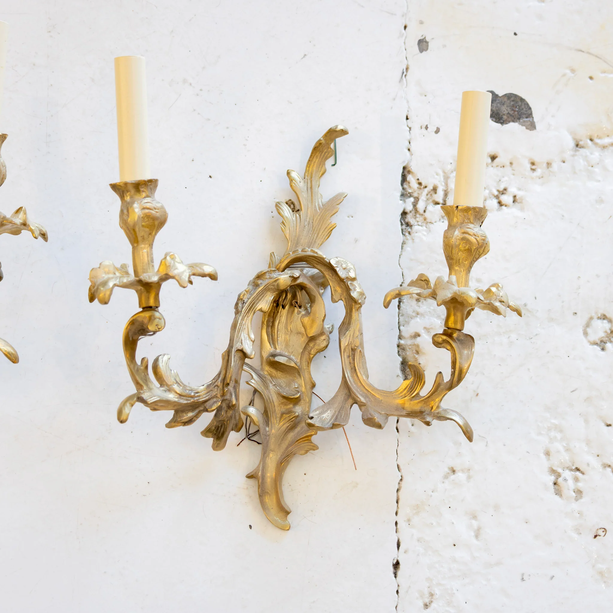 Pair of French Brass Wall Sconces – Ornate Leaf Frame - Image 4