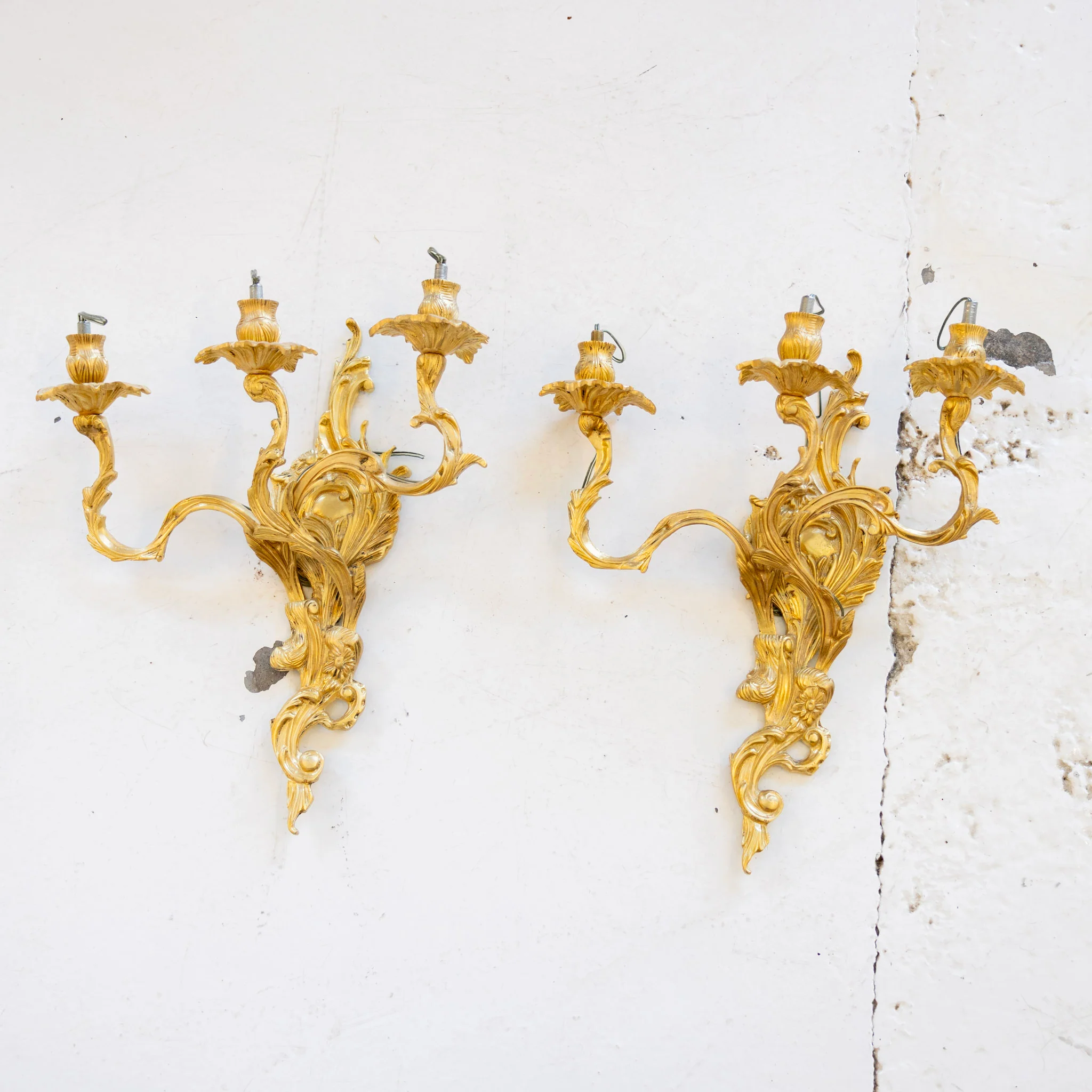 Pair of French Brass Wall Sconces – Ornate Leaf Frame