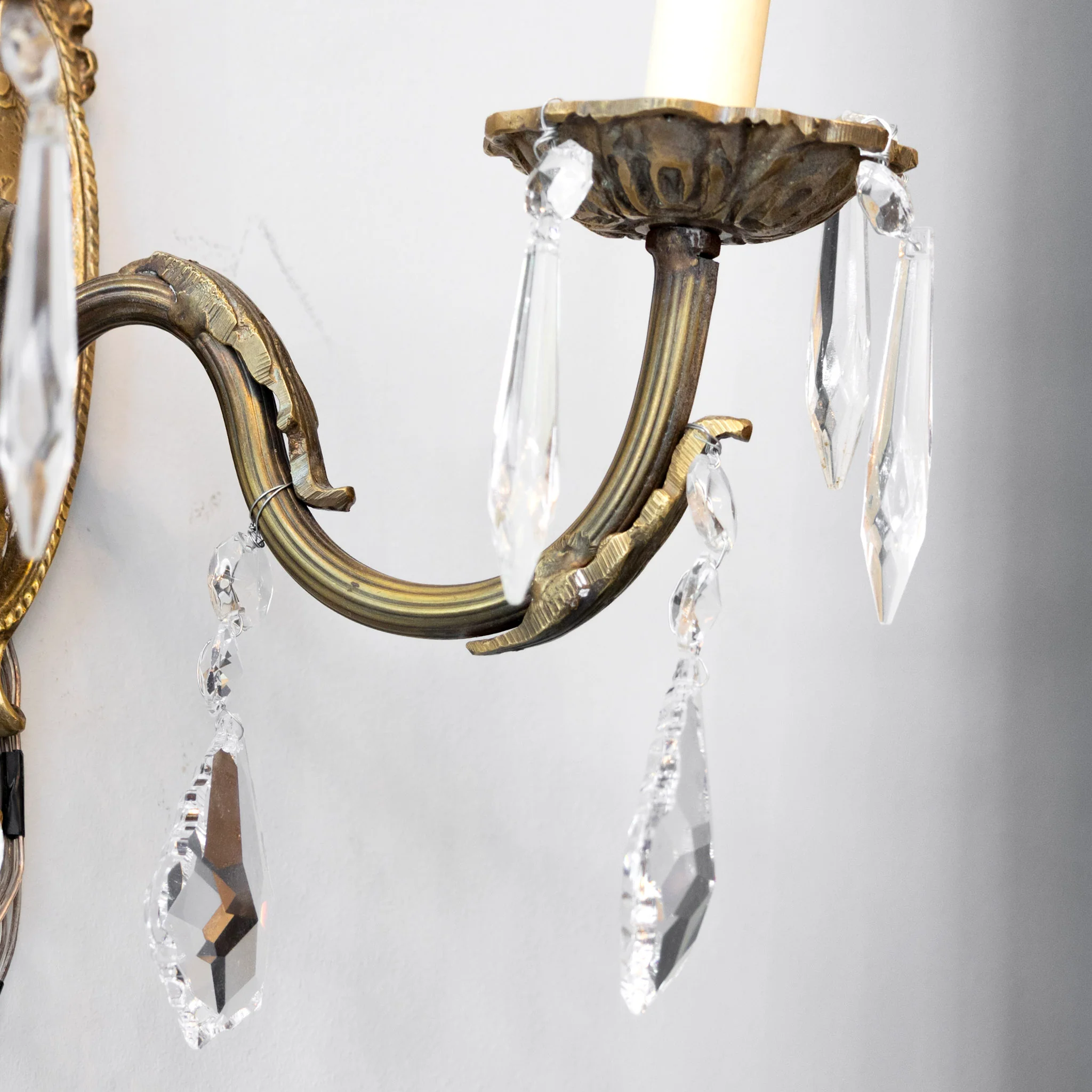 Pair of French Brass Wall Sconces - Oval Backplate & Crystal Drops - Image 4