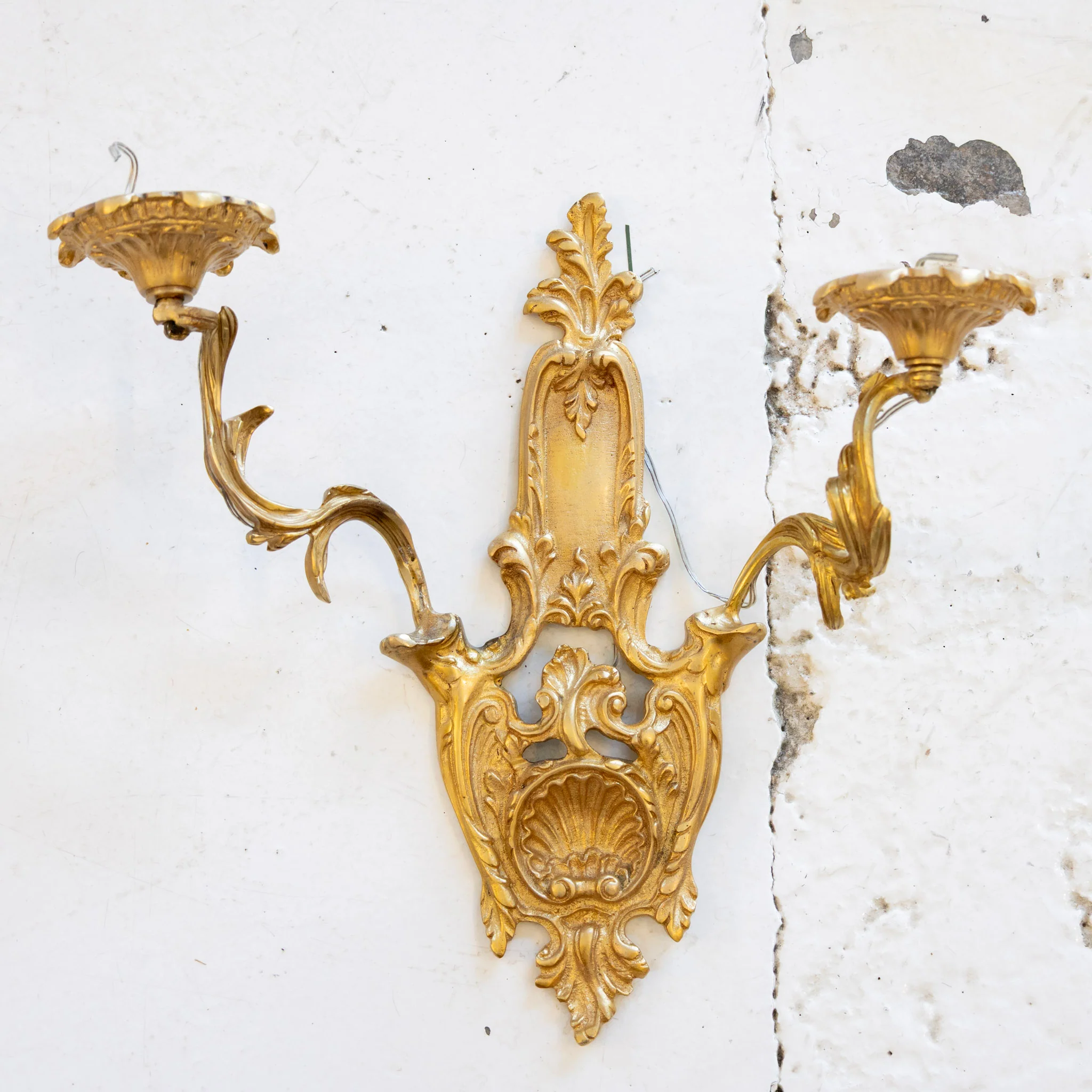 Pair of French Brass Wall Sconces - Shell Carving - Image 2
