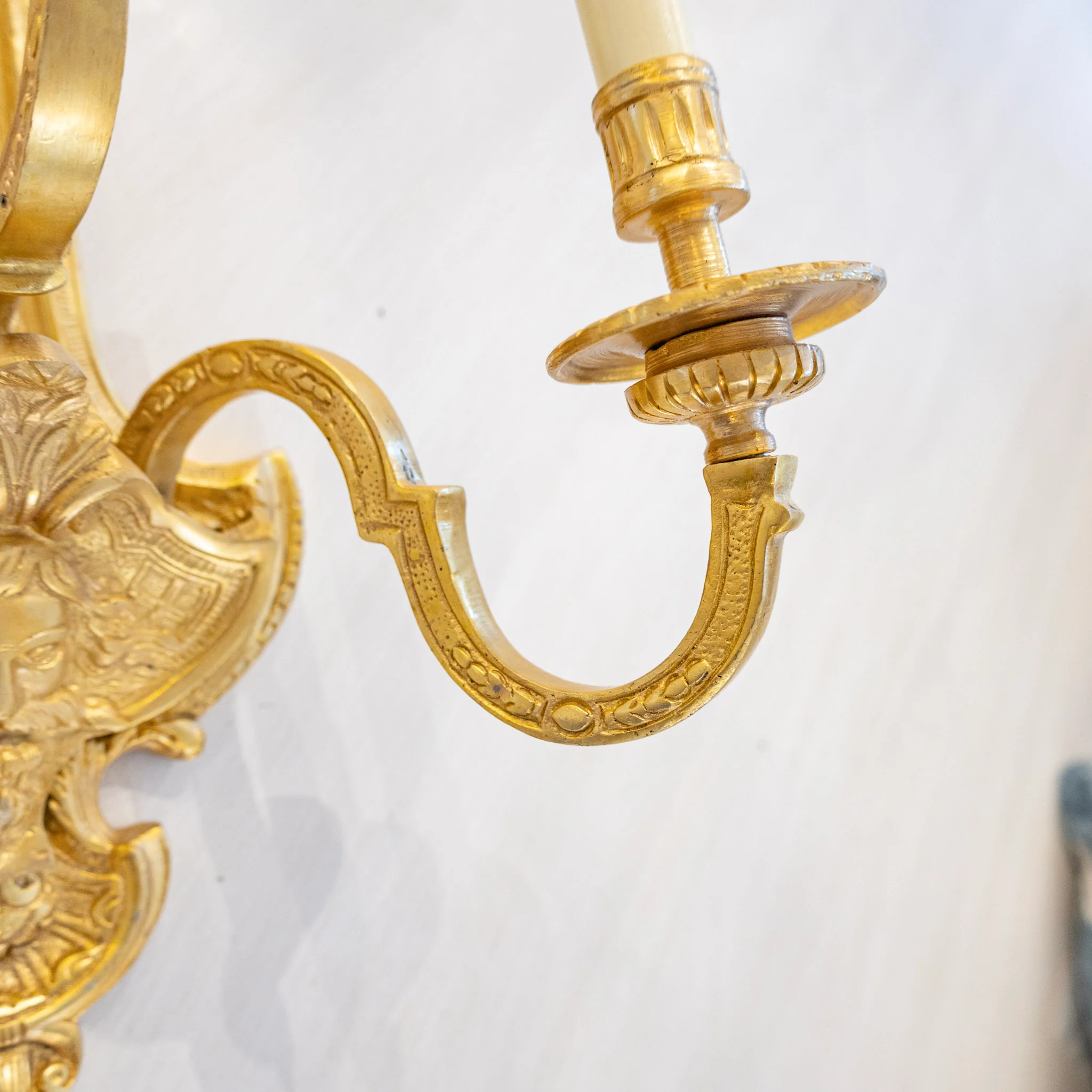 Pair of French Brass Wall Sconces - Shell Crest & Empire Frame - Image 5