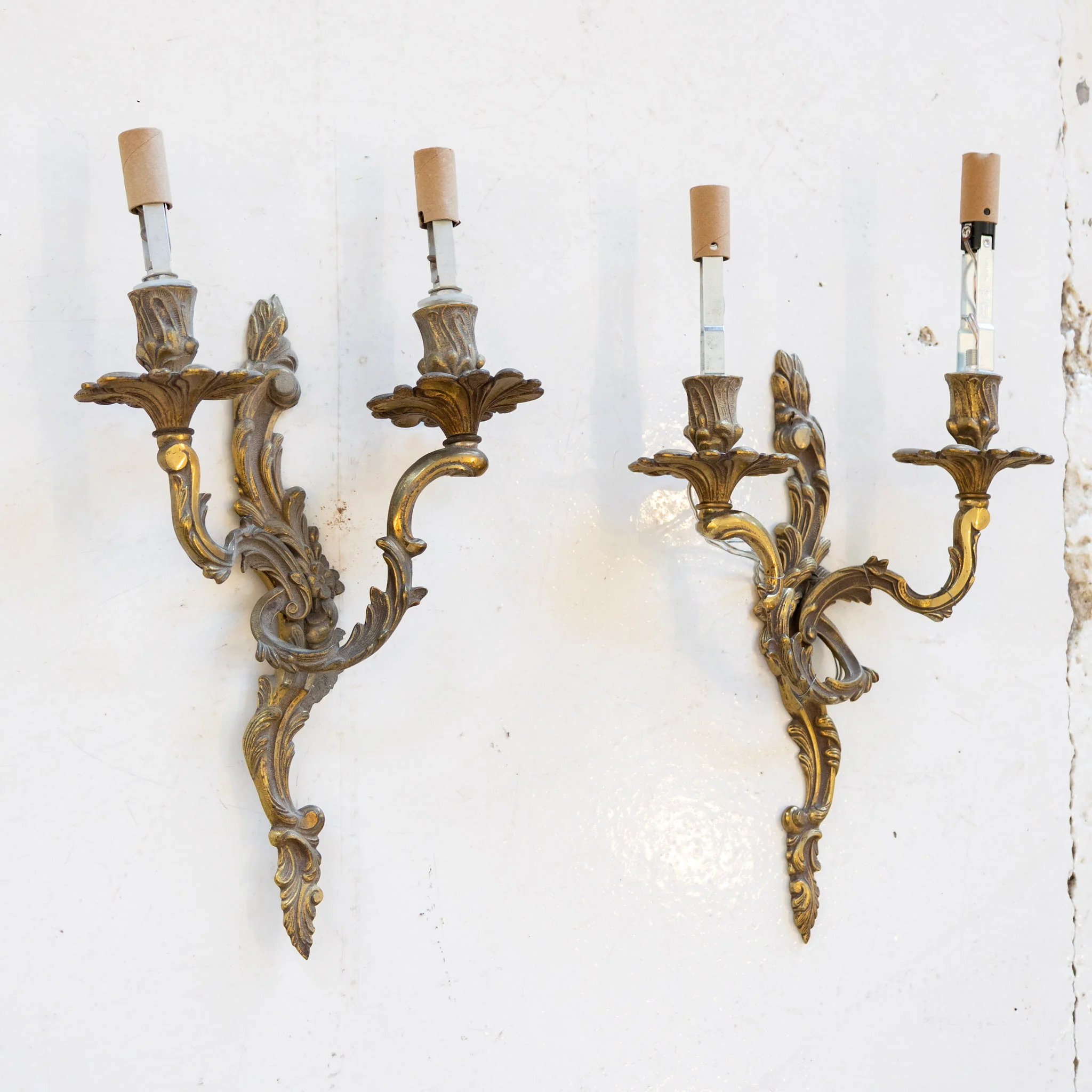 Pair of French Dark Brass Wall Sconces – Floral & Leaf Carvings - Image 2