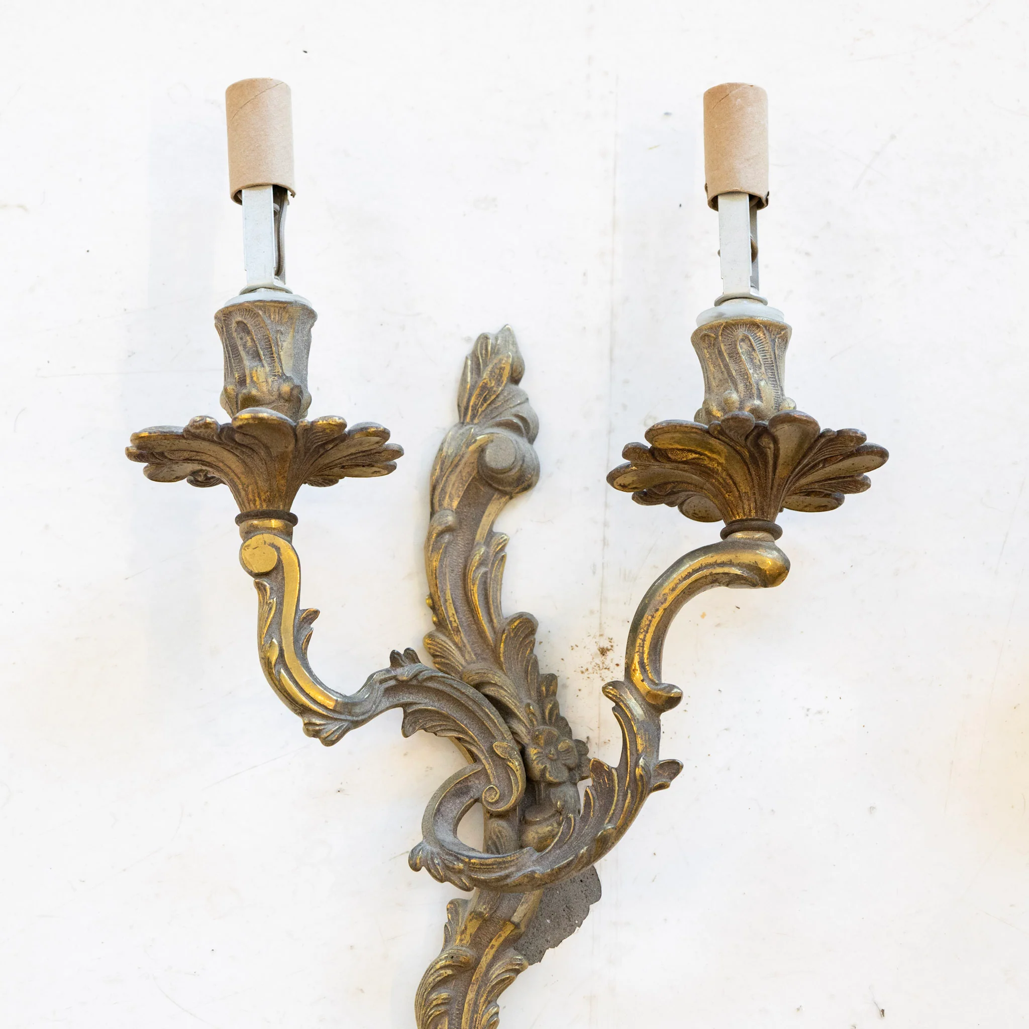 Pair of French Dark Brass Wall Sconces – Floral & Leaf Carvings - Image 3