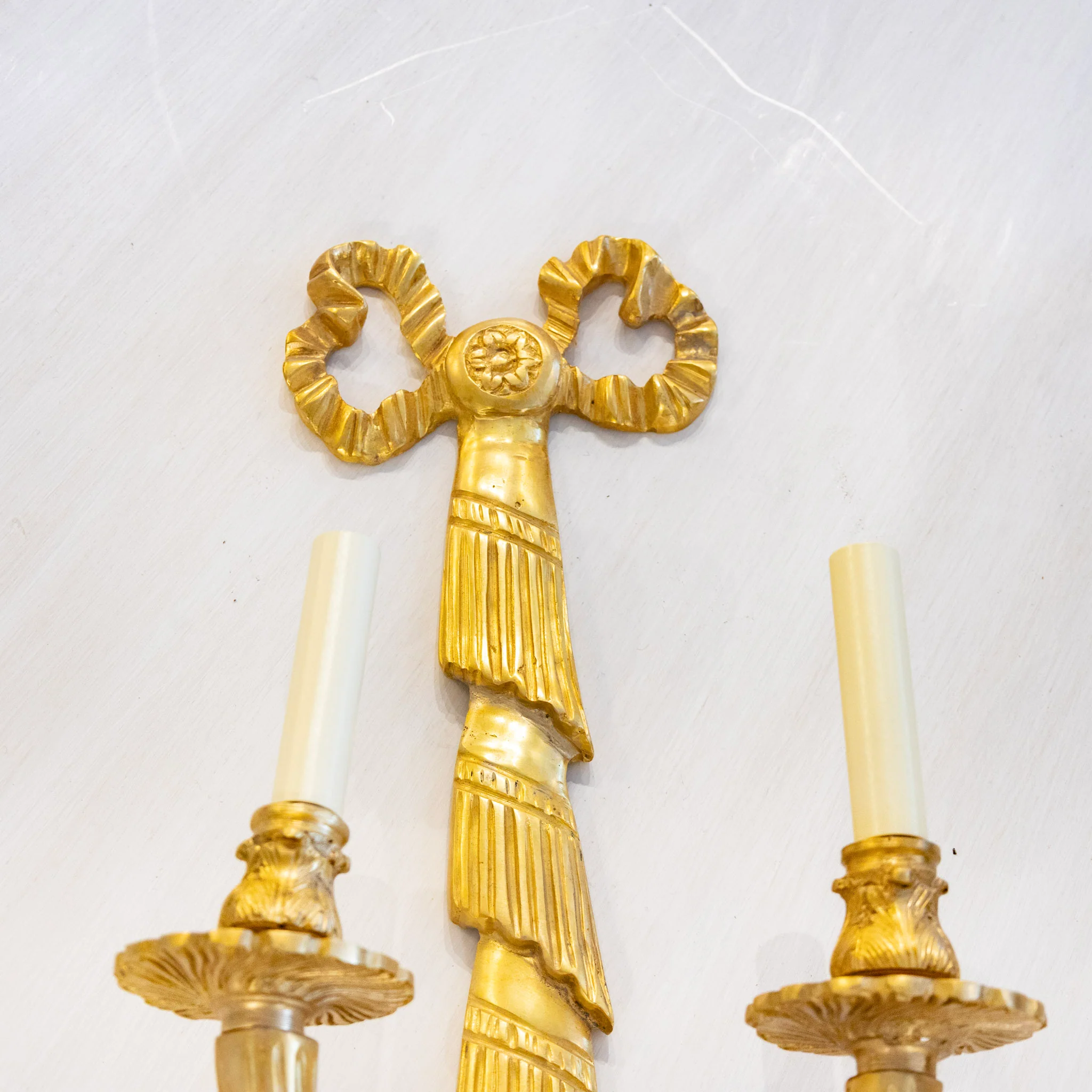 Pair of French Large Brass Wall Sconces - Bow Crest & Fluted Leaf Frame - Image 3