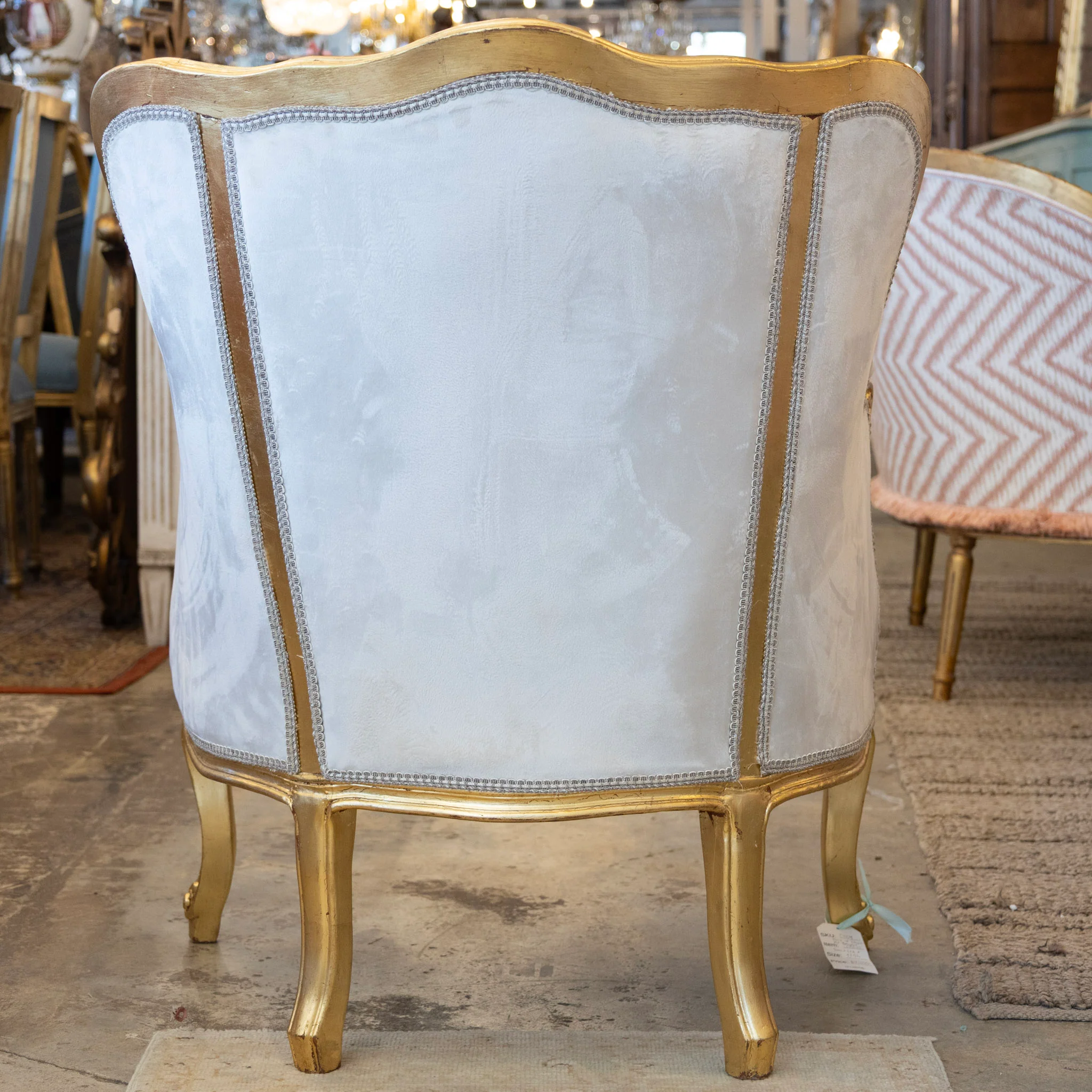 Pair of Louis XV Bergère Chairs – Gilded Frame & Floral Linen Upholstery - Image 3