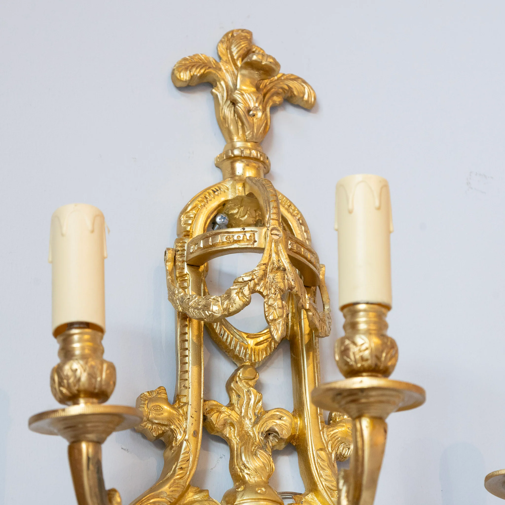 Pair of Rococo Gilded Wall Sconces - Cage Frame in Bright Gold - Image 3