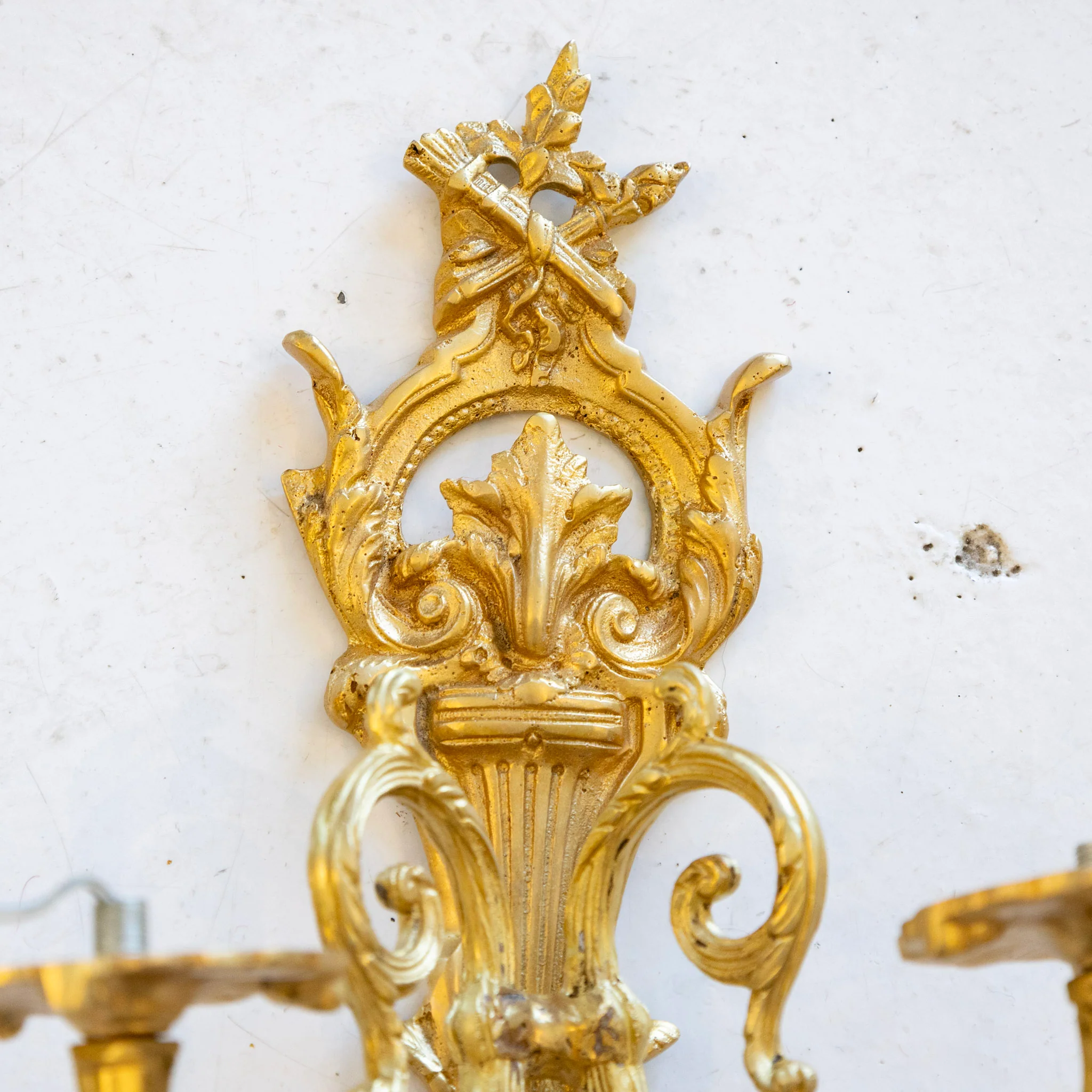 Pair of Petite French Brass Wall Sconces – Leaf Carvings & Scroll Arms - Image 4