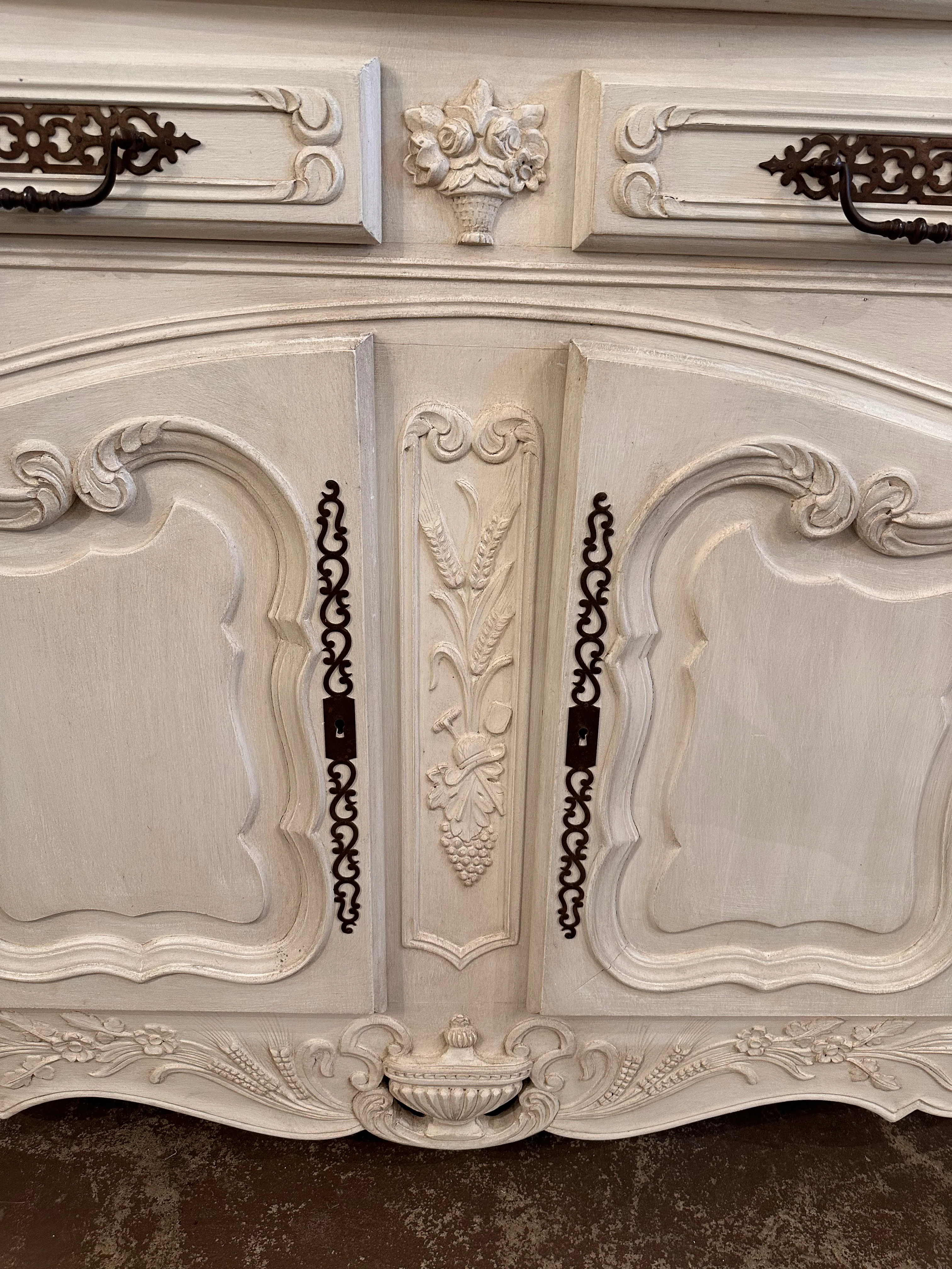 French Country White Sideboard - Image 3
